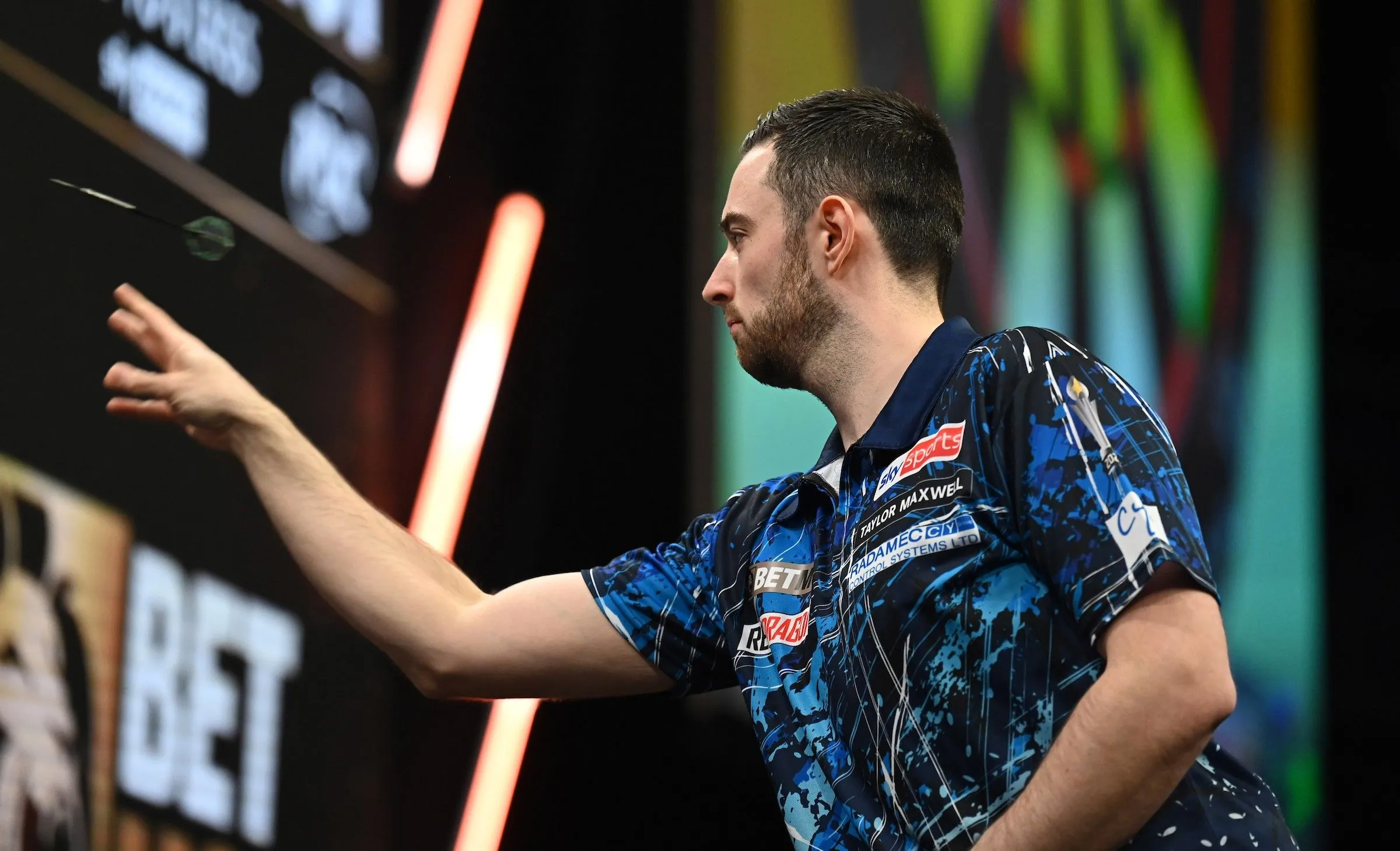 Luke Humphries feiert Comeback gegen Peter Wright - Luke Littler schlägt Rob Cross im Decider