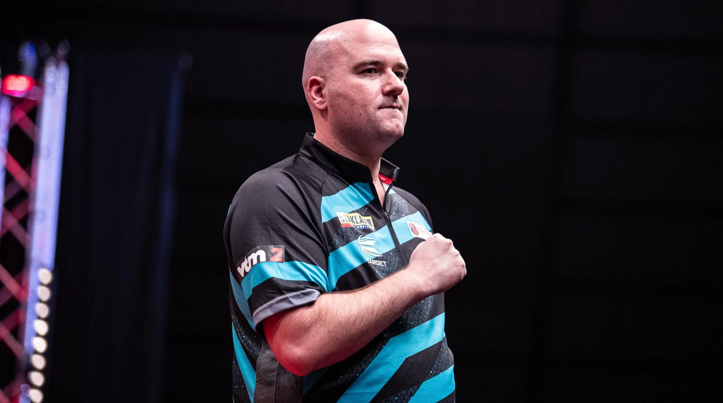 Rob Cross besiegt Luke Humphries nach großartigem Finish und trifft im Halbfinale auf Gary Anderson
