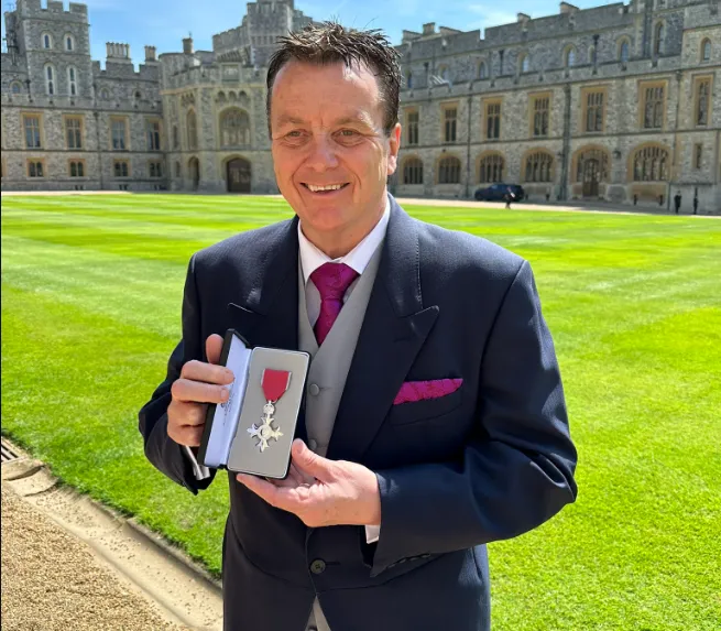 2024 05 09 00 11 21 keith deller mbe on x very proud day receiving my mbe from his royal highness