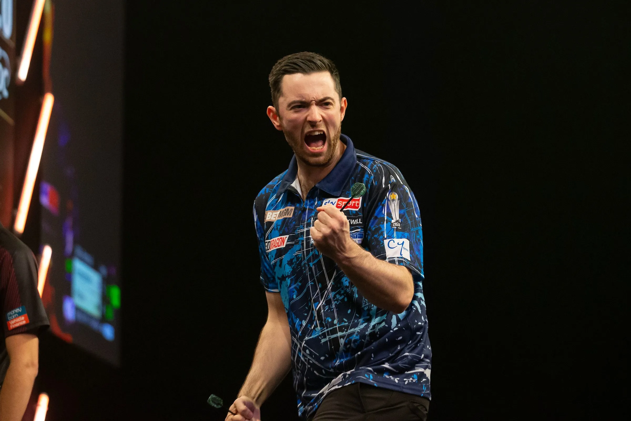 Luke Humphries besiegt Michael van Gerwen und sorgt für ein WM-Rematch im Finale der Premier League Darts gegen Luke Littler