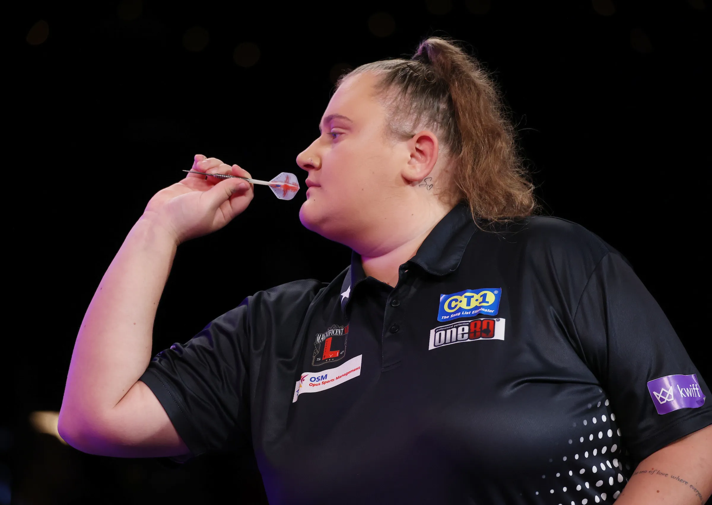 ''Die Leute wissen, dass ich nicht gerne gegen Männer im Fernsehen spiele'' - Greaves beim Grand Slam of Darts
