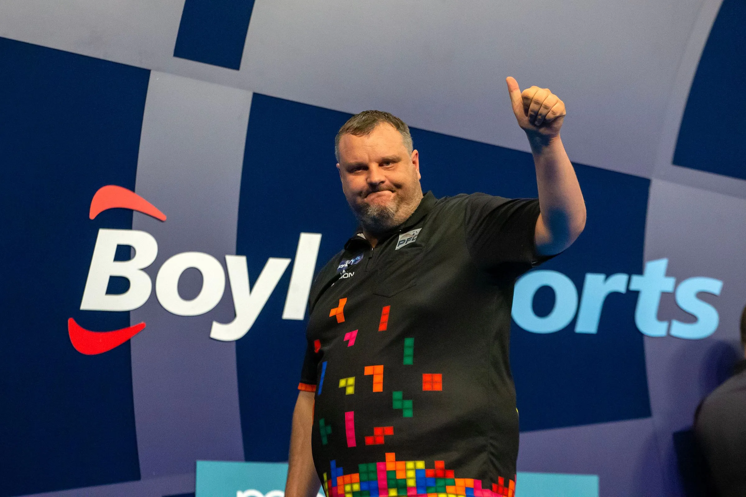 Ein weiterer großer Name fällt: Ryan Joyce besiegt Nathan Aspinall in einem World Grand Prix-Thriller