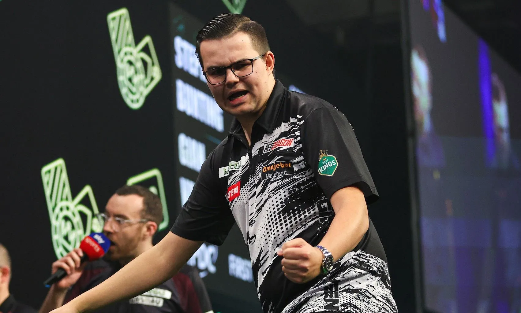 Gian van Veen gewinnt eines der besten Grand-Slam-Matches aller Zeiten gegen Wessel Nijman; auch Littler kratzt an ewigem Gruppenphasen-Rekord