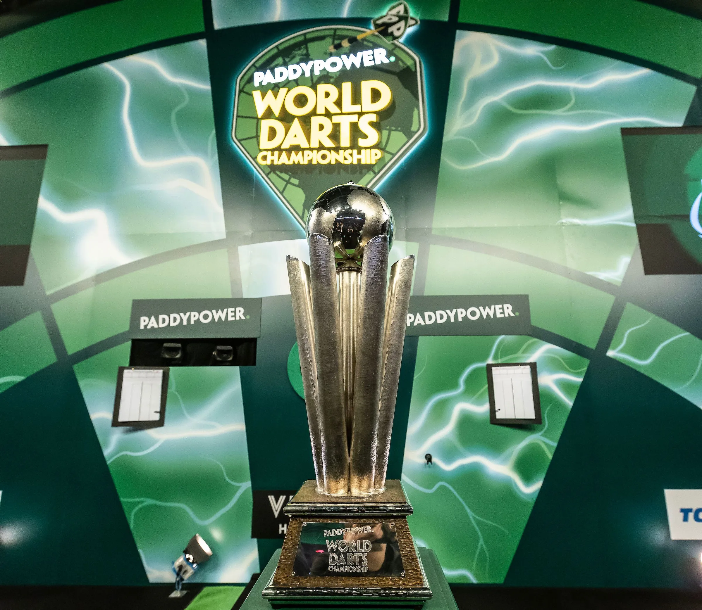 ChatGPT sagt alle Ergebnisse der World Darts Championship 2025 voraus: Das ist der erwartete Sieger