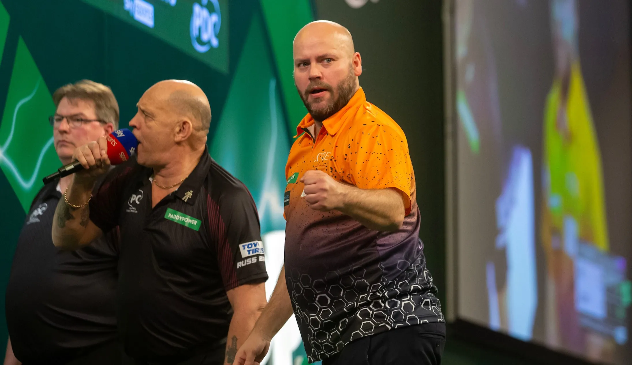 VIDEO: 9-Darter-Alarm! Christian Kist lässt den Ally Pally eskalieren und schnappt sich 60.000 Pfund Bonus!
