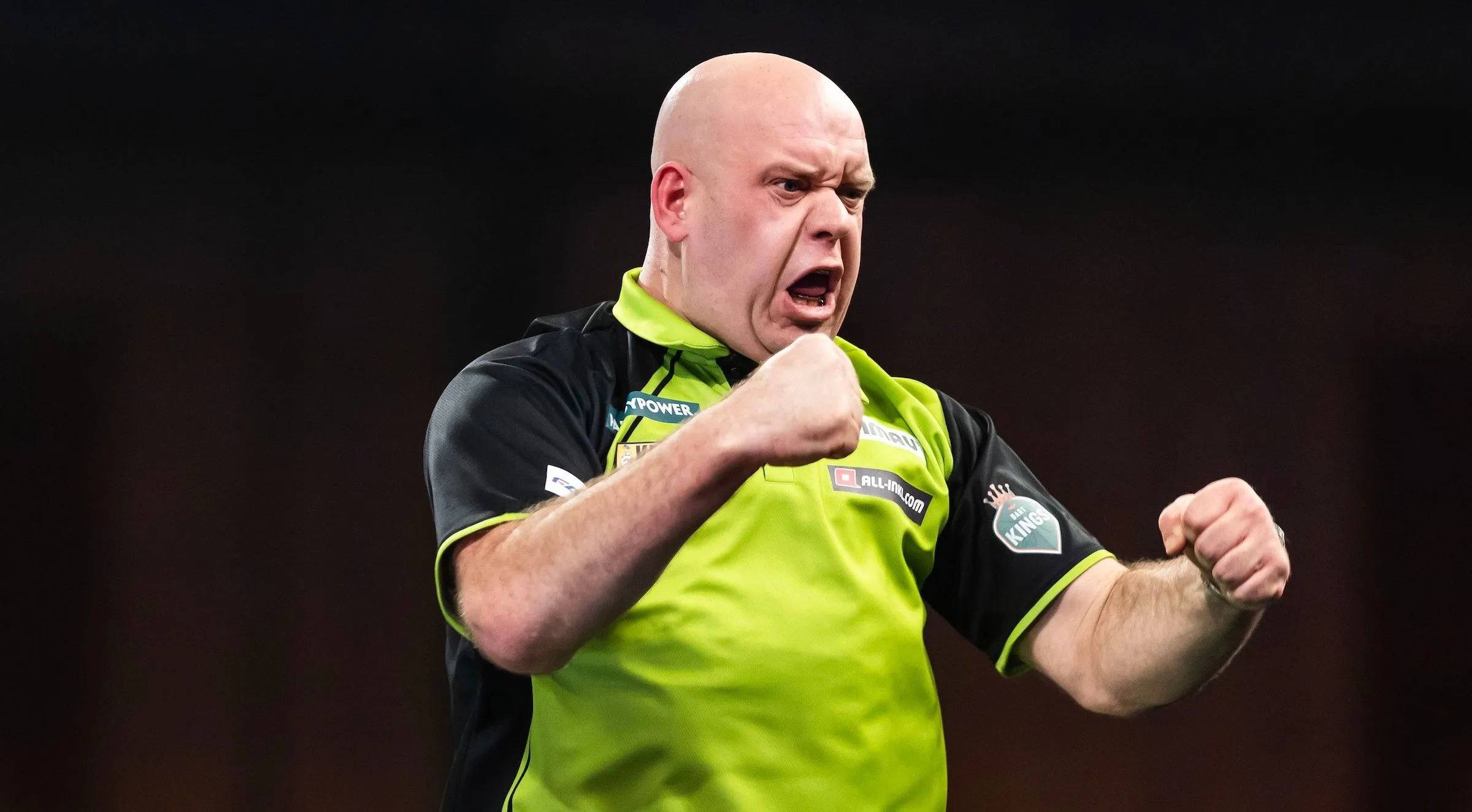 Van Gerwen gewinnt  bei den Dutch Darts Masters haushoch gegen van Duijvenbode und trifft im Viertelfinale auf Luke Littler