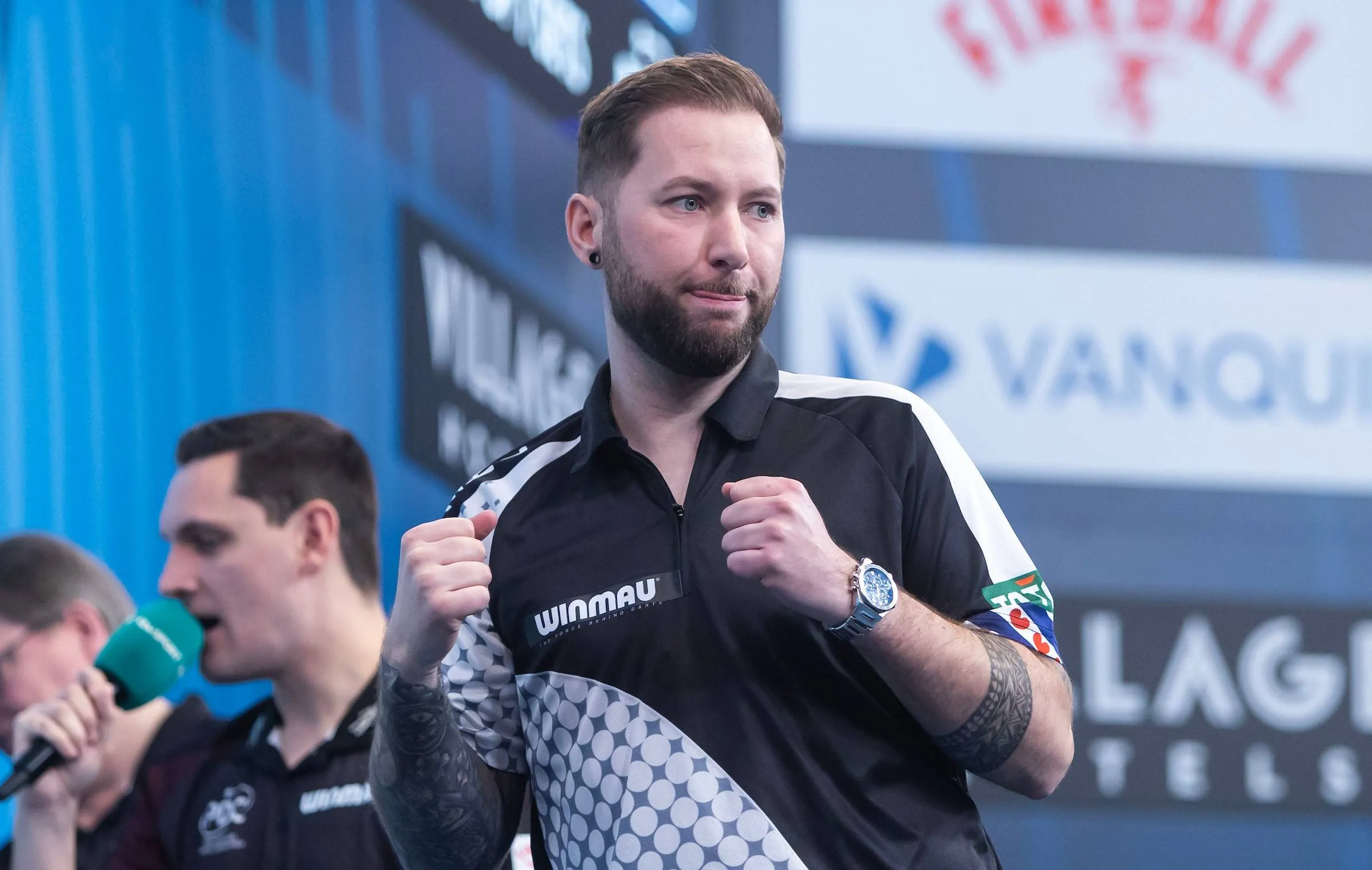Danny Noppert gewinnt Spektakel und ist Halbfinalist bei Winmau World Masters