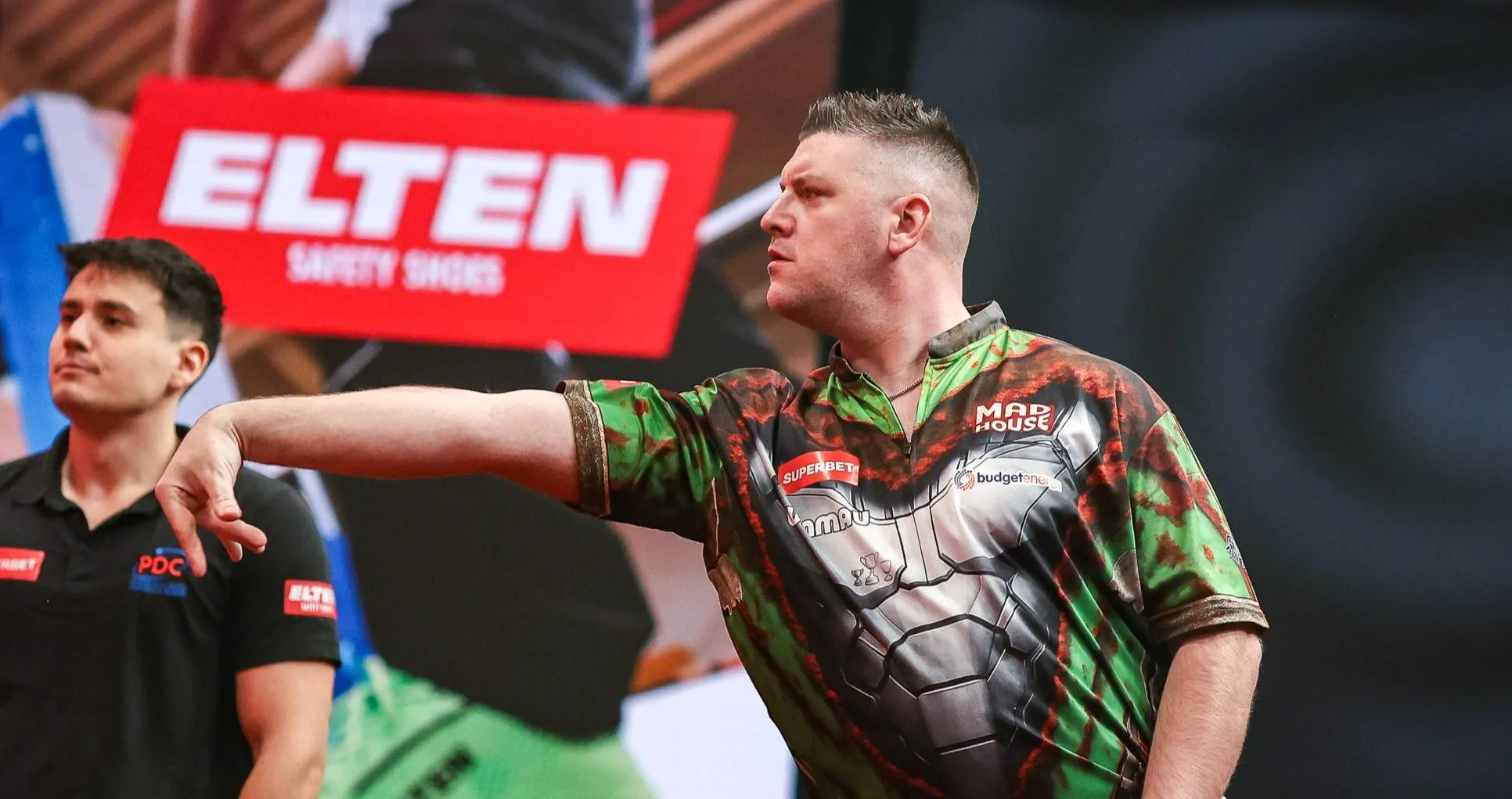 Daryl Gurney (3)