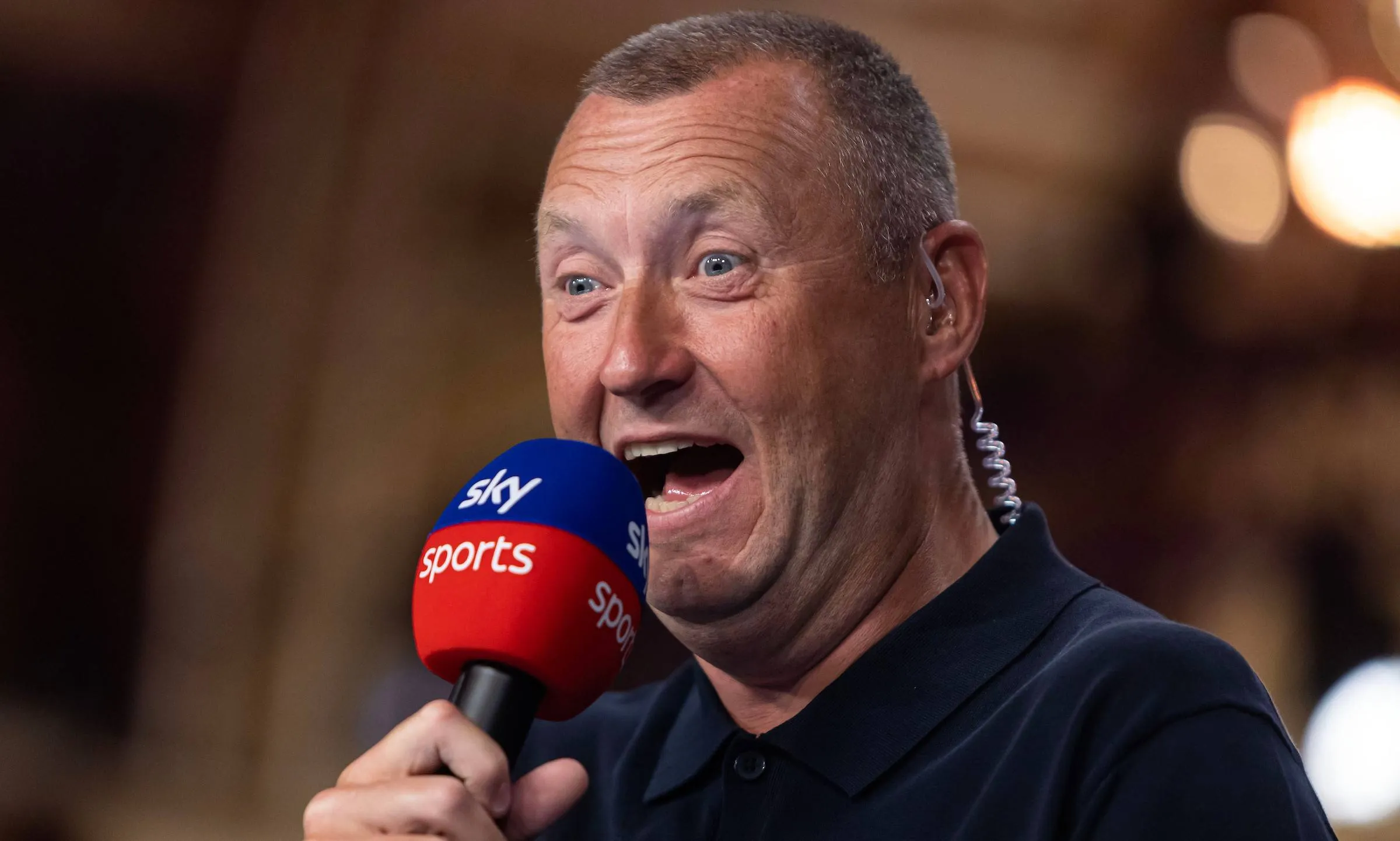 Wayne Mardle als Kommentator für Sky Sports in Aktion