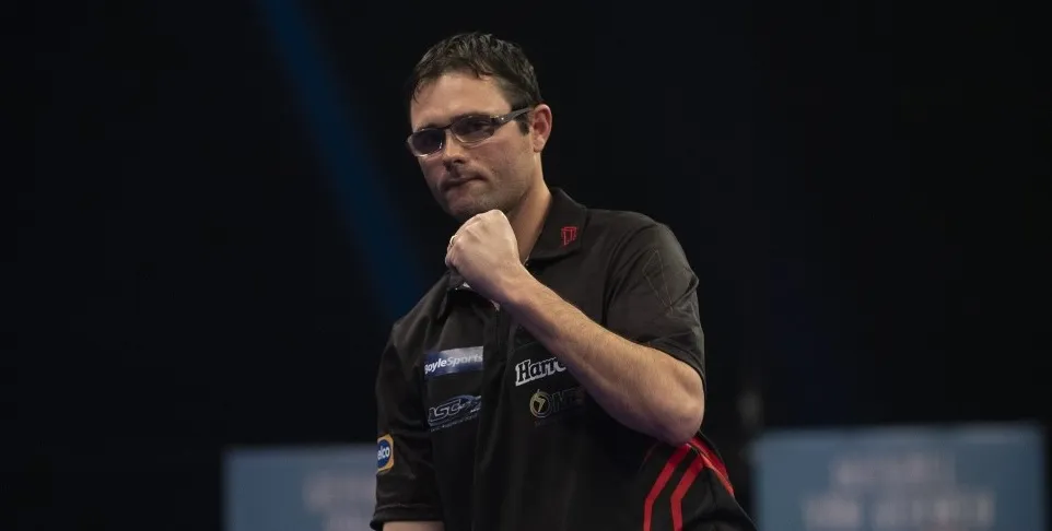 Heta verslaat Petersen en bereikt eerste major-kwartfinale