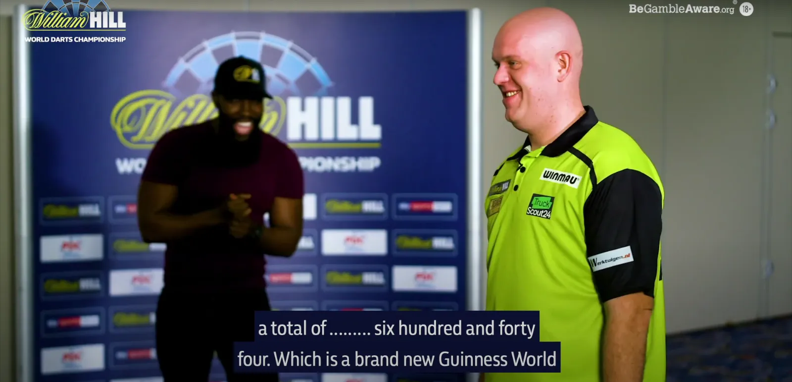 Van Gerwen bemachtigt plek in Guinness Book of Records na wereldrecord aantal punten in 1 minuut