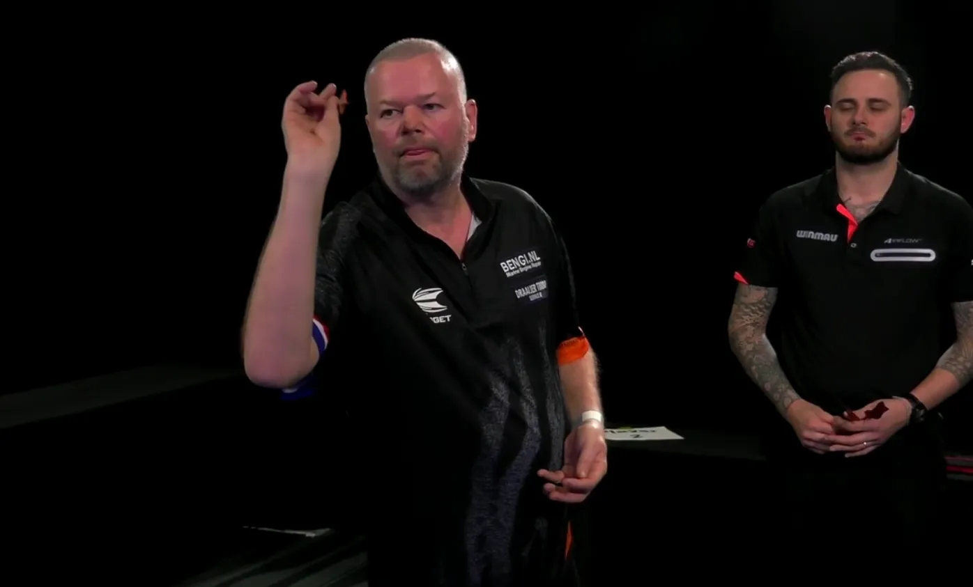 Droomcomeback voor Van Barneveld met eerste rankingtitel sinds 2013