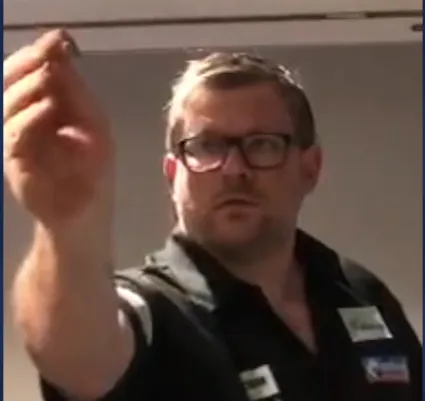 Wade voegt rechtshandige werptechniek toe aan zijn arsenaal