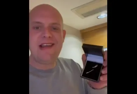 2021 05 05 18 49 46 Michael Van Gerwen @MvG180  Twitter