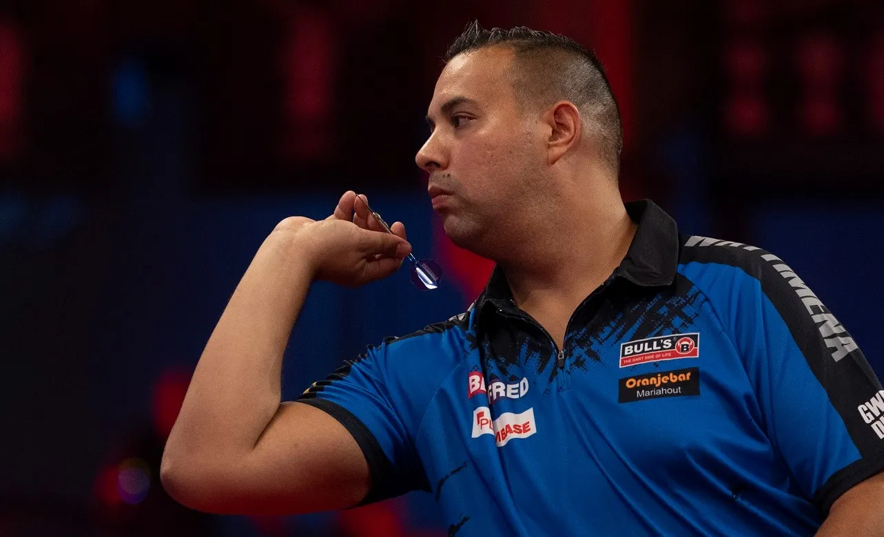 Wattimena uitgeschakeld op International Darts Open, Raman wint bij Euro Tour-debuut