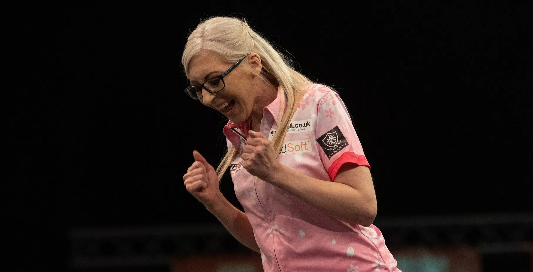 Fallon Sherrock wint zevende toernooi tijdens PDC Women's Series