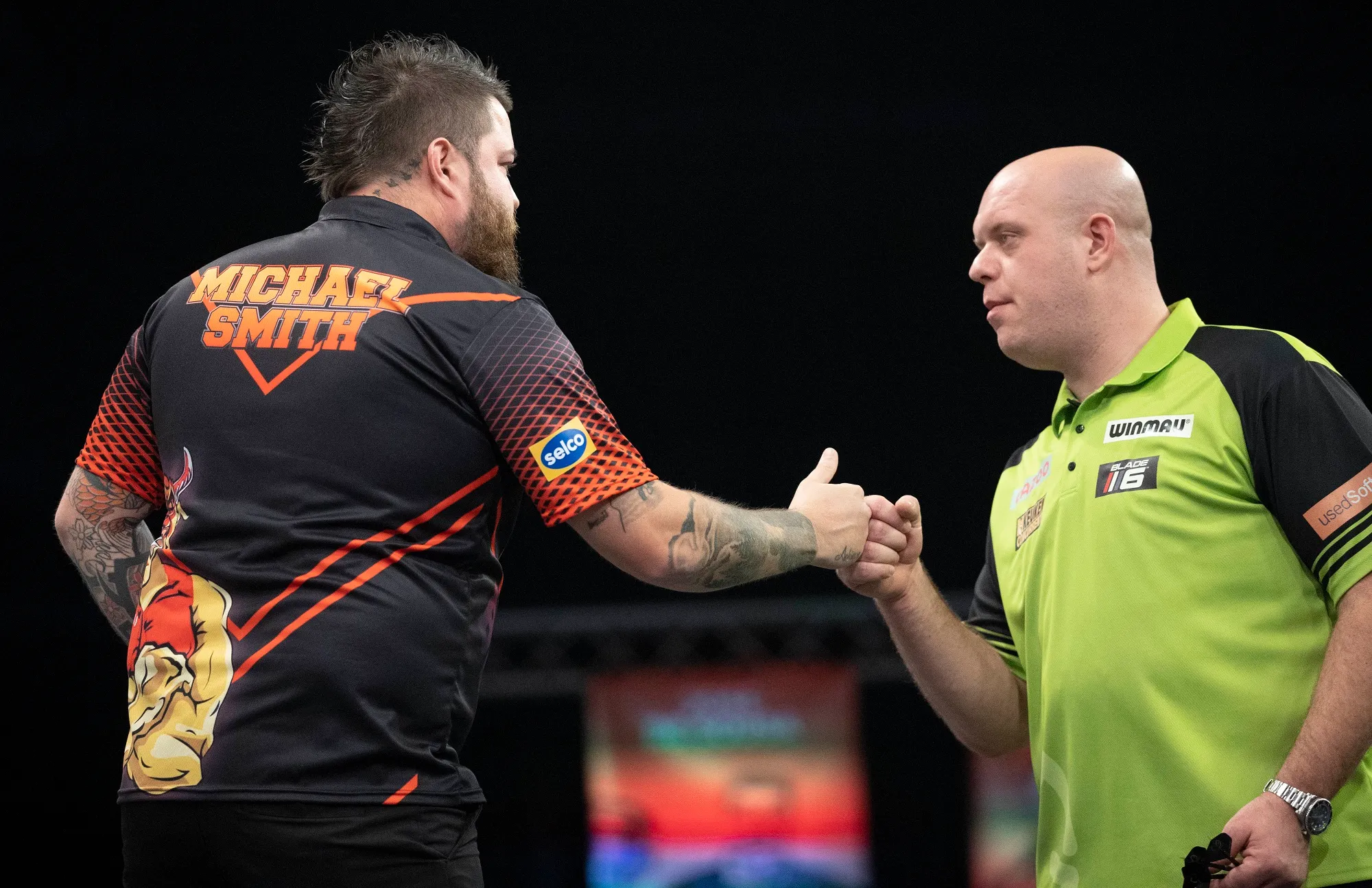 Van Gerwen is derde plek op wereldranglijst opnieuw kwijt, flinke sprong Williams na verrassende titel