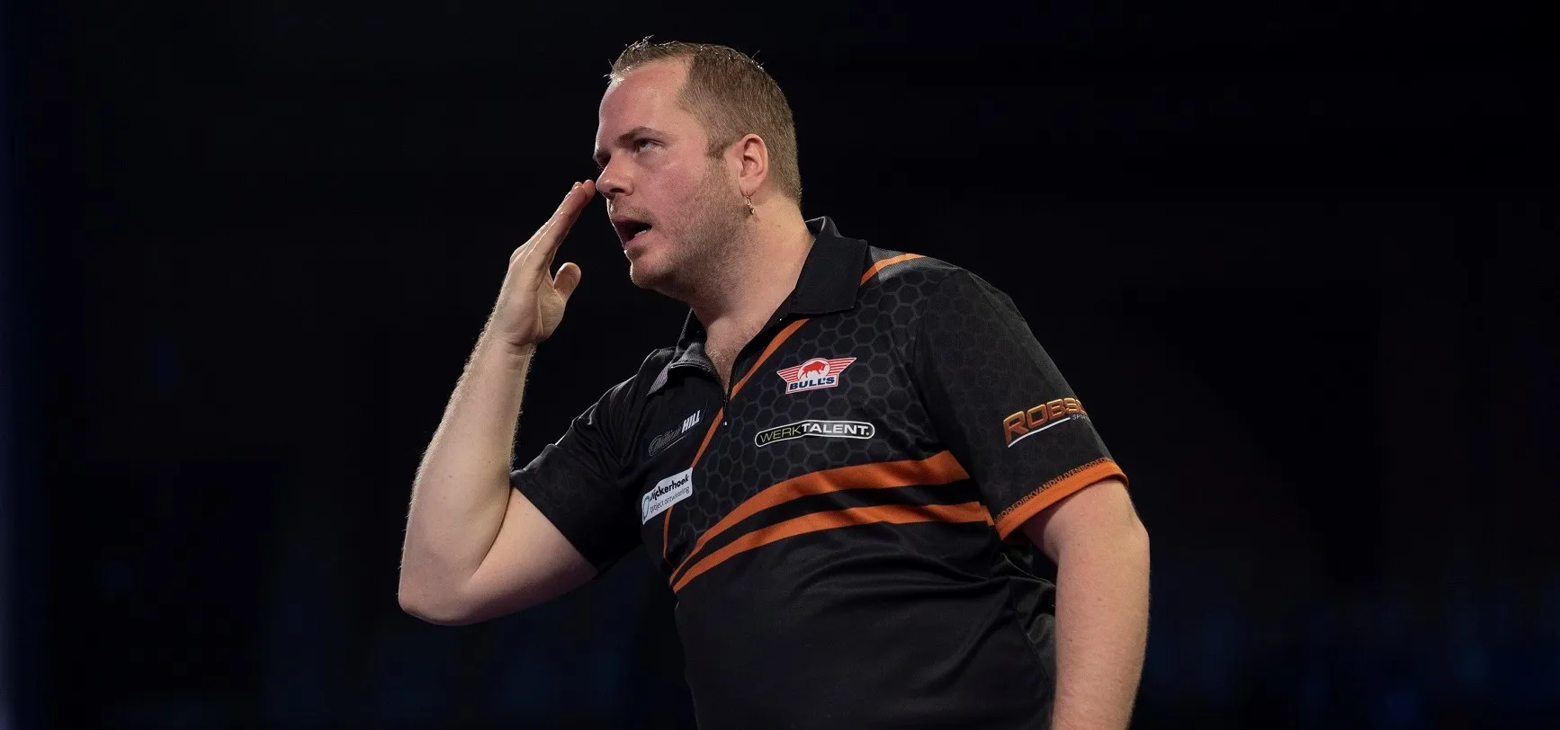 Van Duijvenbode zat met zijn hoofd niet bij de wedstrijd tegen Price: 'Werd de hele dag overladen met negativiteit'