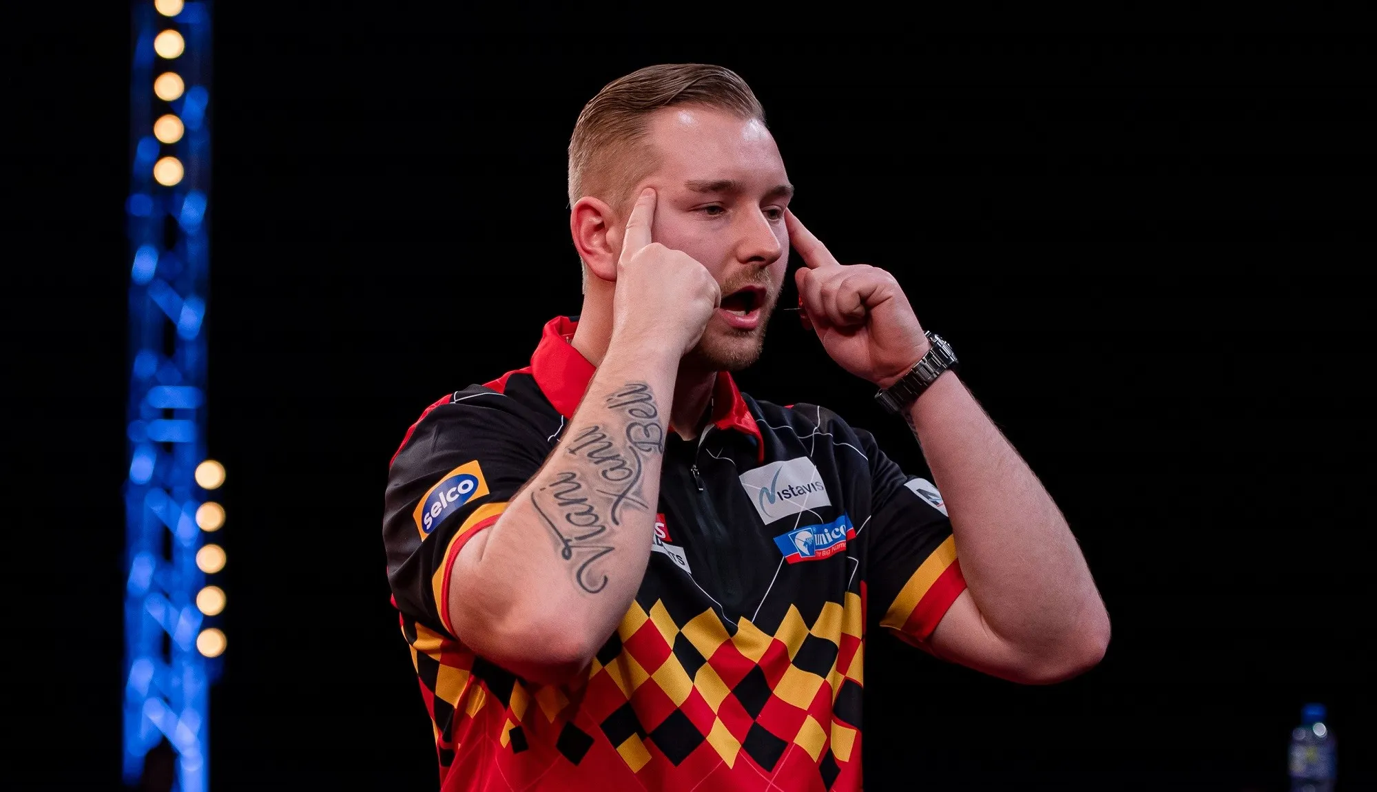 Van den Bergh zonder legverlies verder in Kopenhagen, Anderson op nippertje langs Larsson