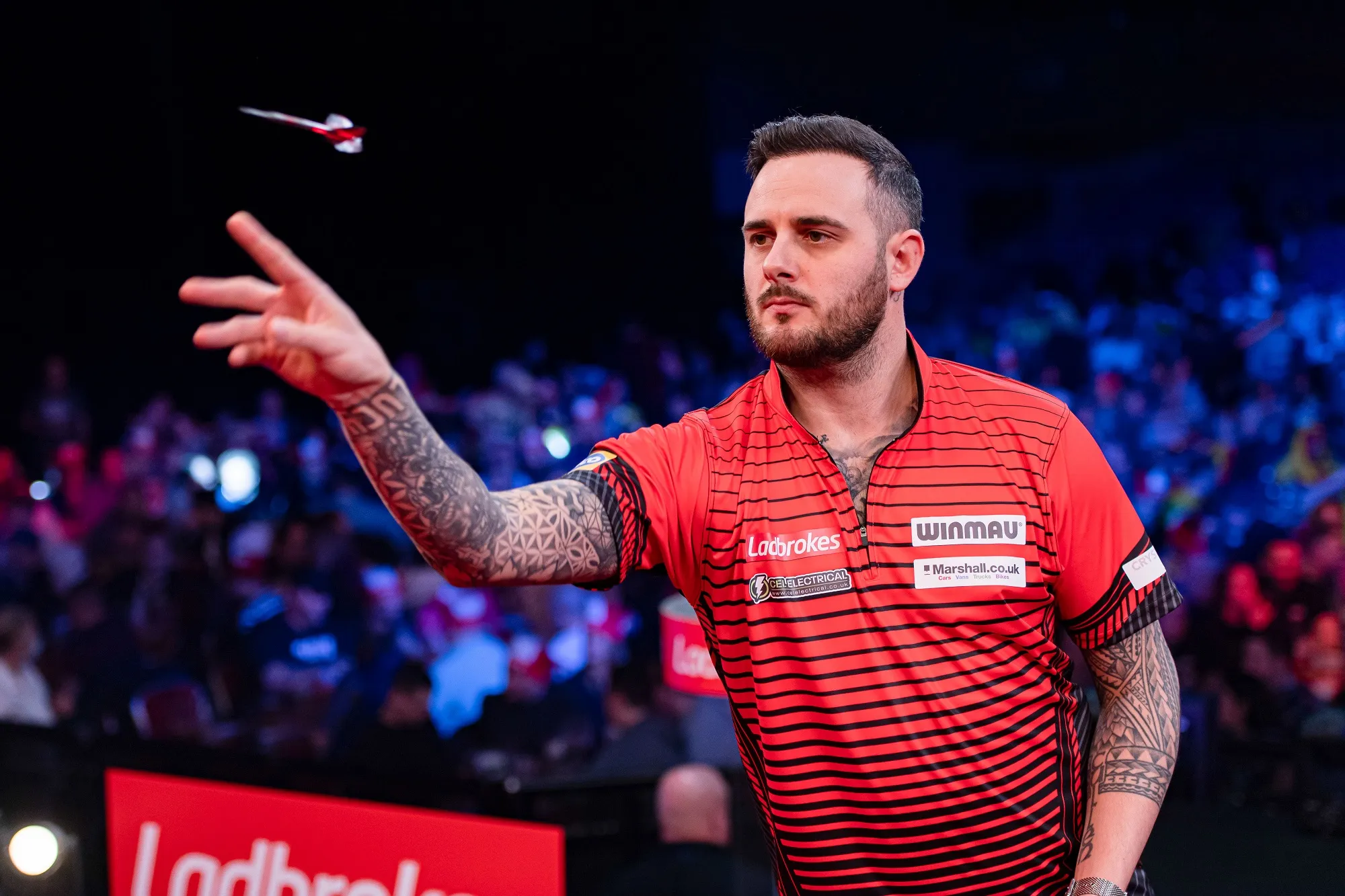 Cullen pakt opnieuw dagzege in Wigan na zege op Van den Bergh in Players Championship-finale (liveblog gesloten)