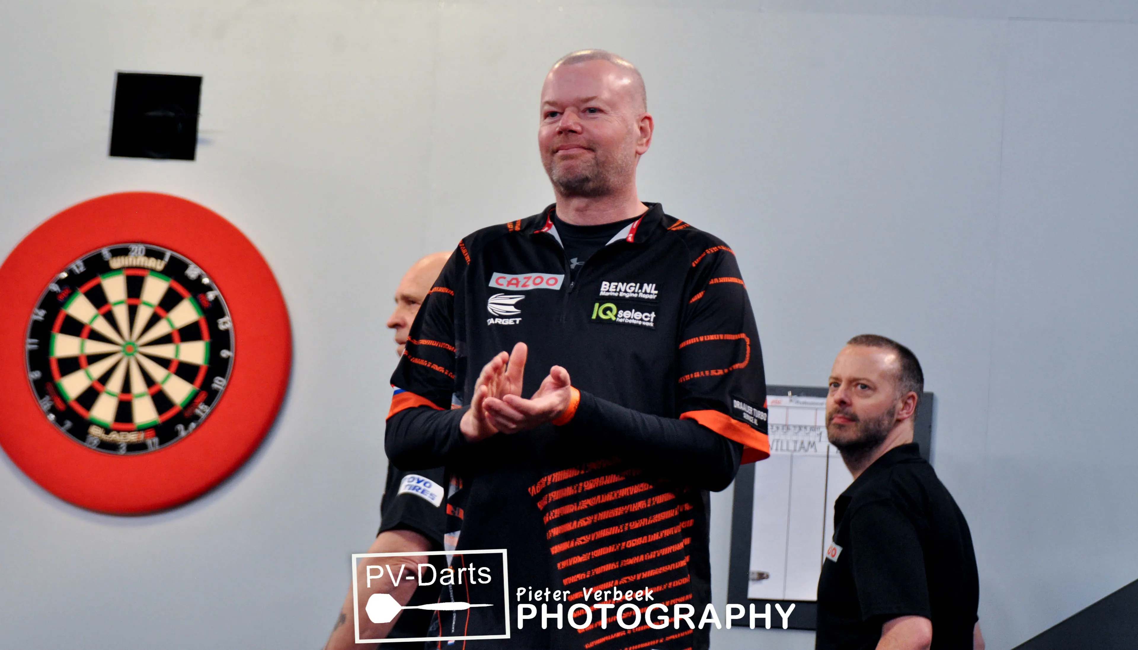 Van Barneveld, Nentjes en Kleermaker dwingen kwalificatie af voor German Darts Open