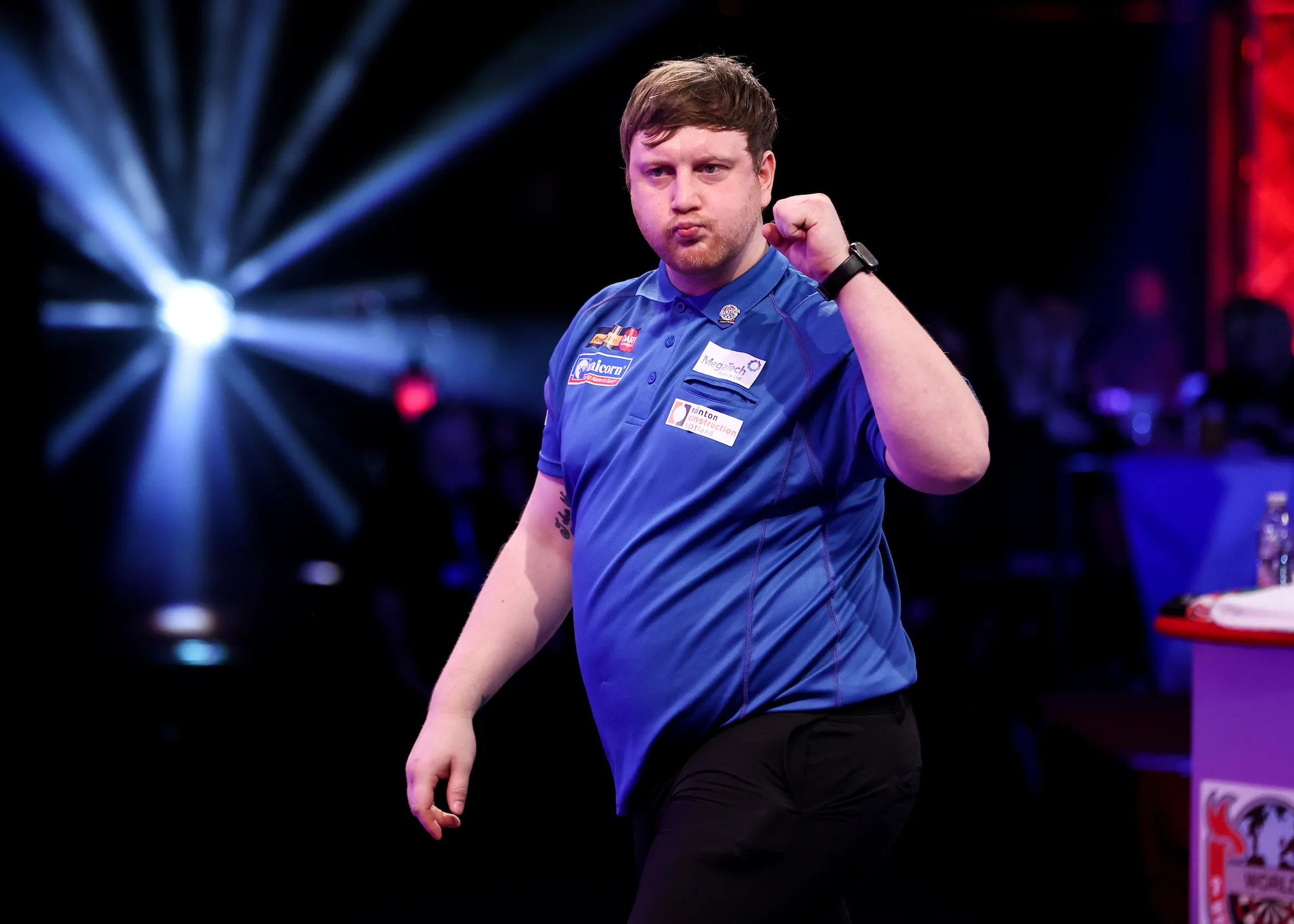 Menzies met afgetekende zege naar laatste vier, De Graaf kansloos tegen Greaves