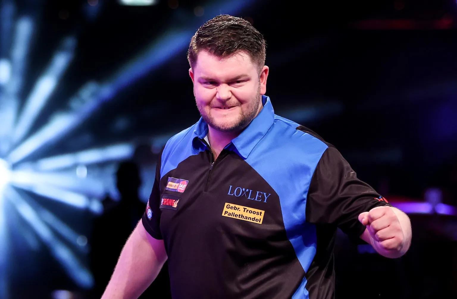 De Vreede plaatst zich in drie sets voor tweede ronde op Lakeside