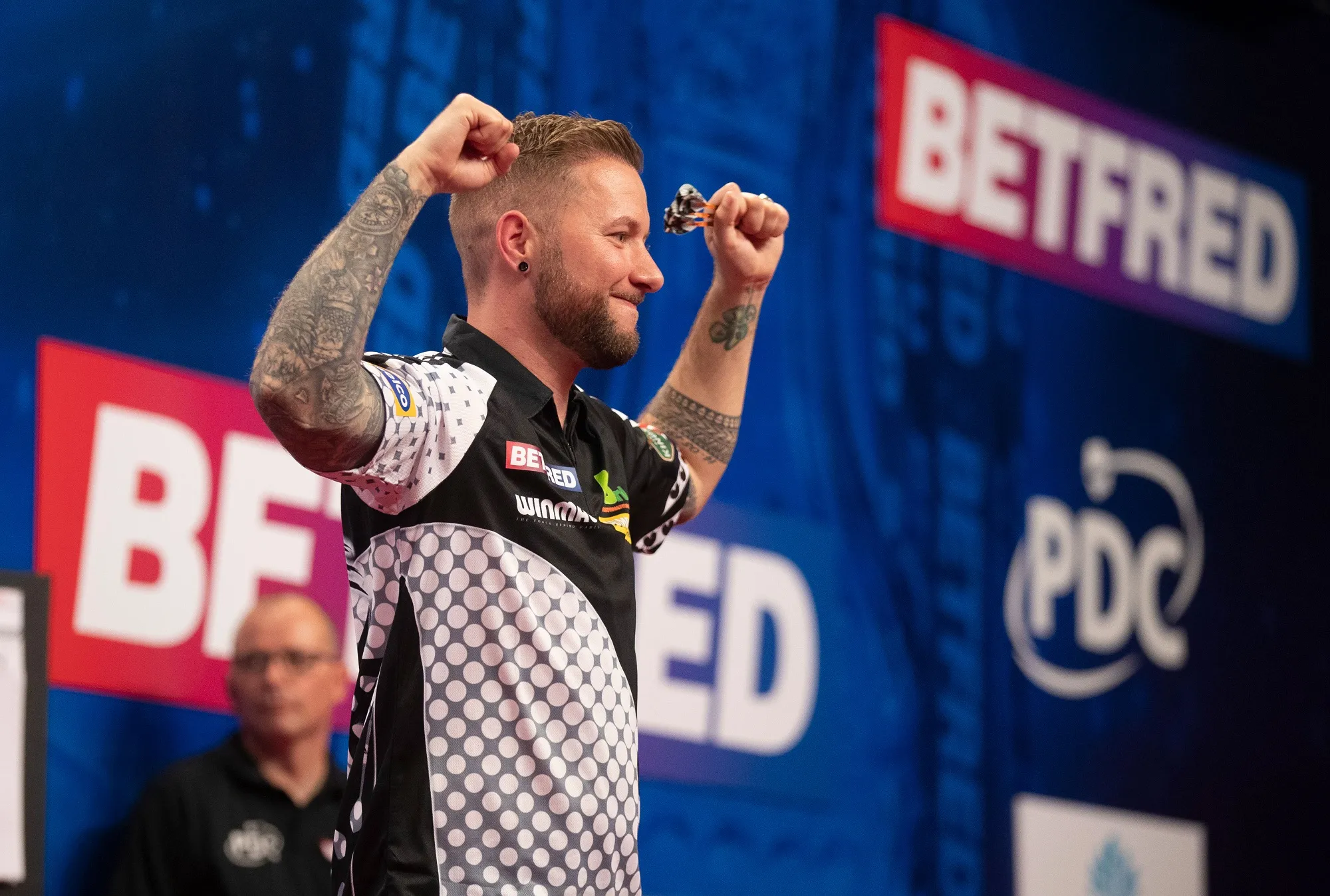 Danny Noppert na moeizame partij langs Martin Schindler op Matchplay