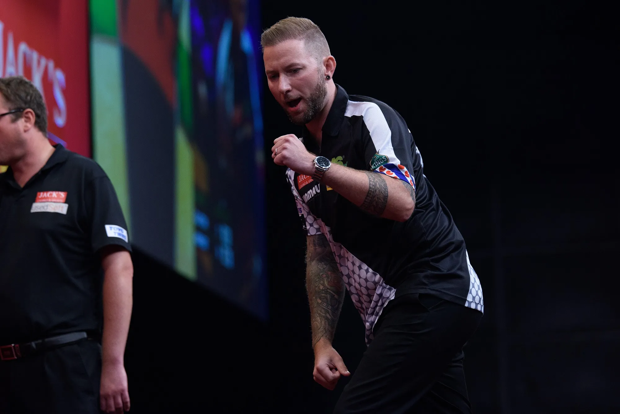 Noppert rekent af met Razma, Lewis sterk tegen Krcmar