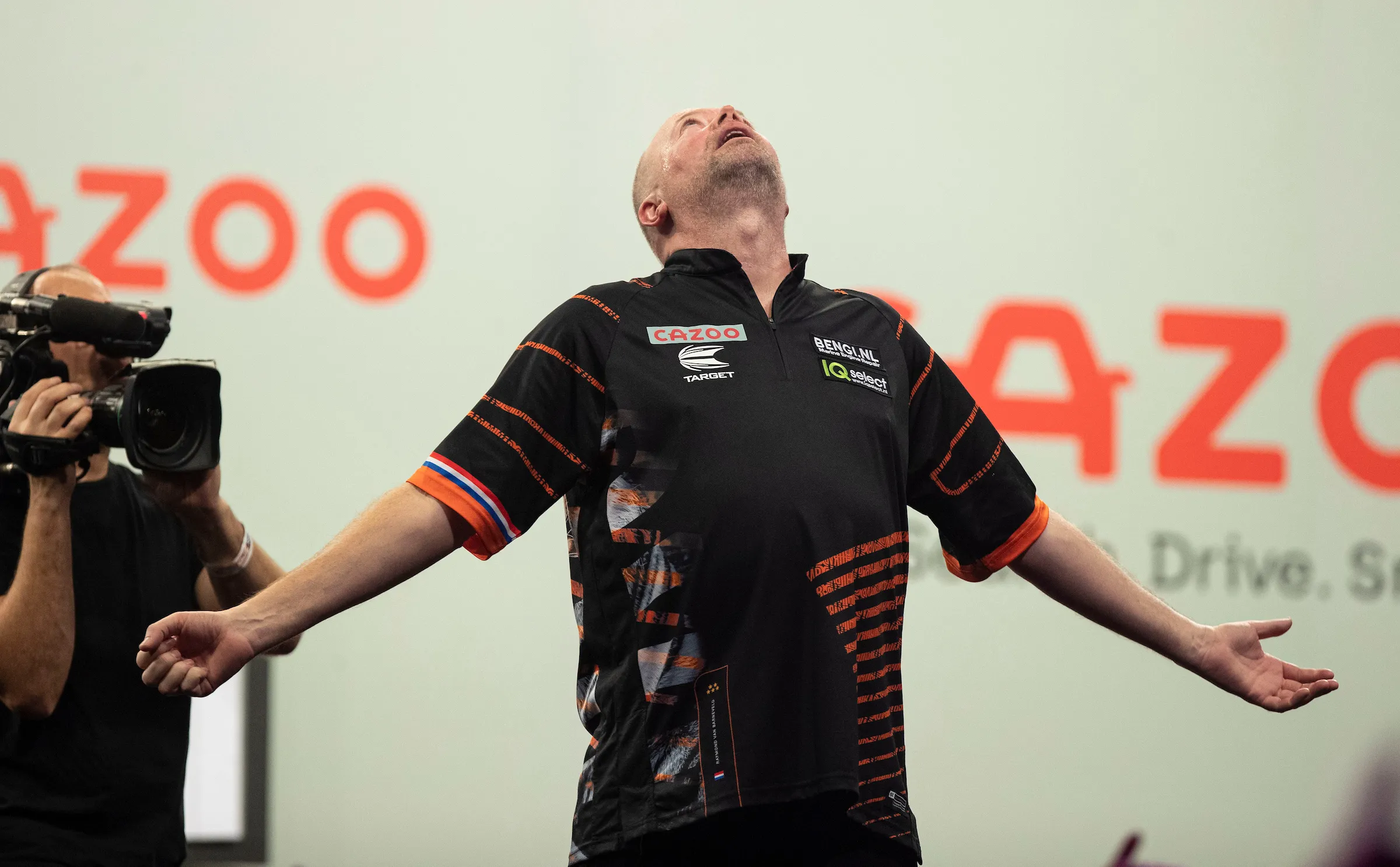 BARNEY ON FIRE: Statistiek toont geweldige vorm van Van Barneveld