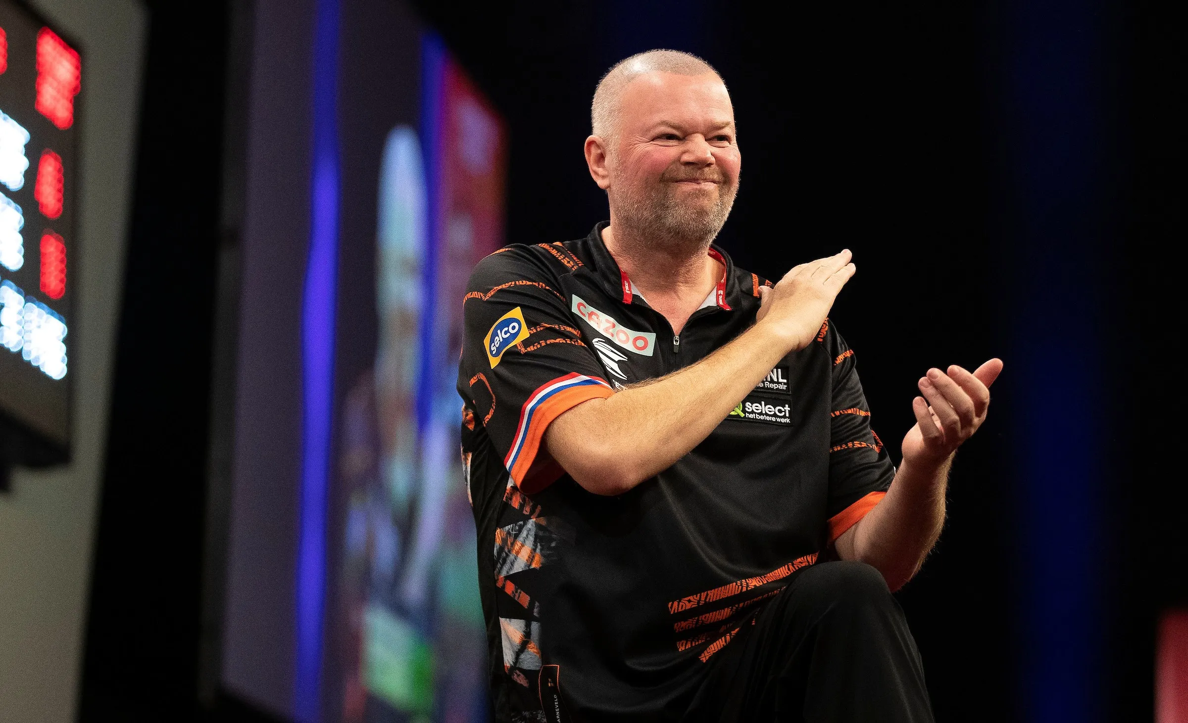 Van Barneveld begint vol vertrouwen aan WK: "Bijzonder trots dat ik als 32e reekshoofd mag starten"