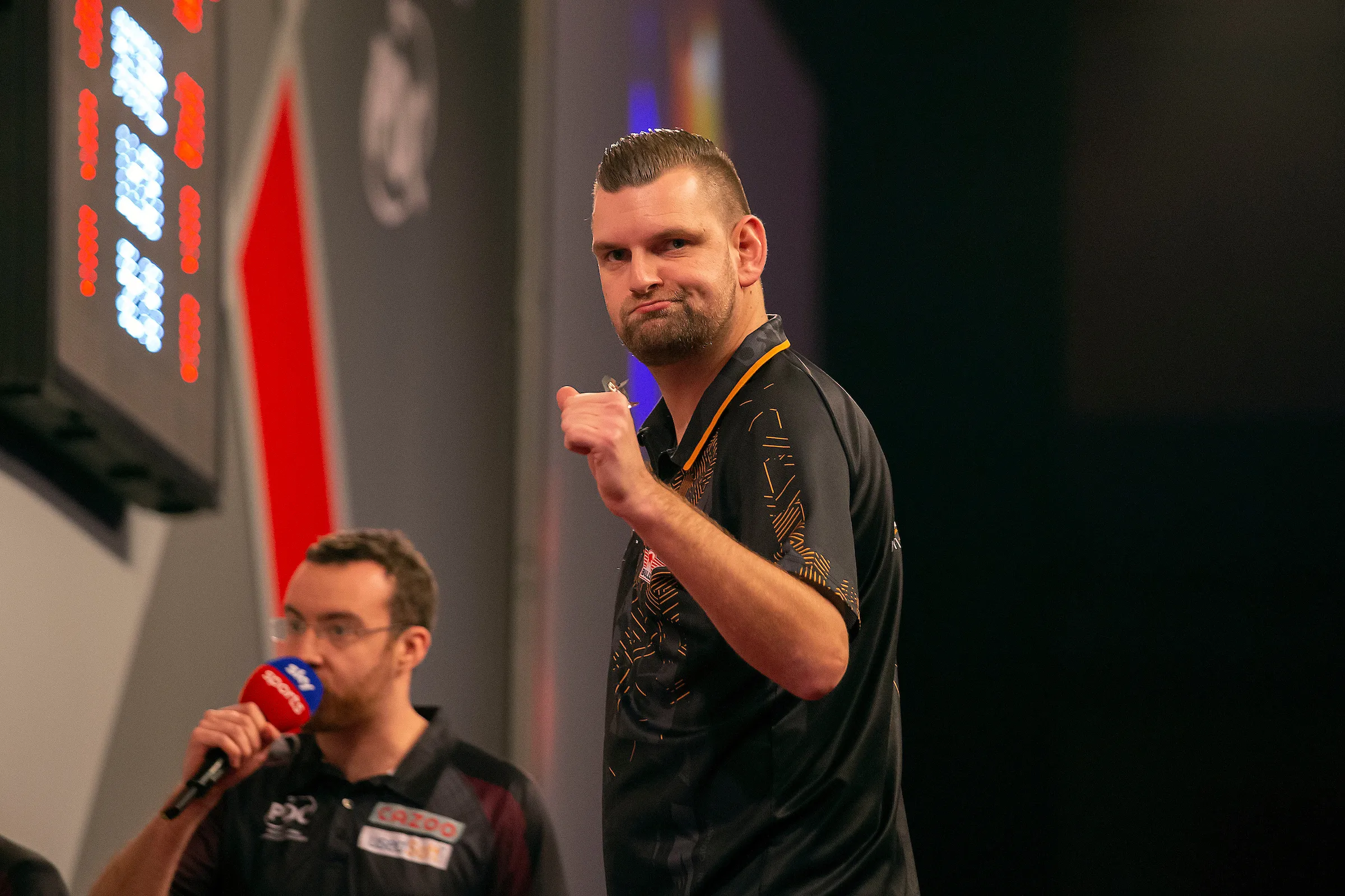 Kleermaker moet zijn meerdere erkennen in Dobey op WK Darts