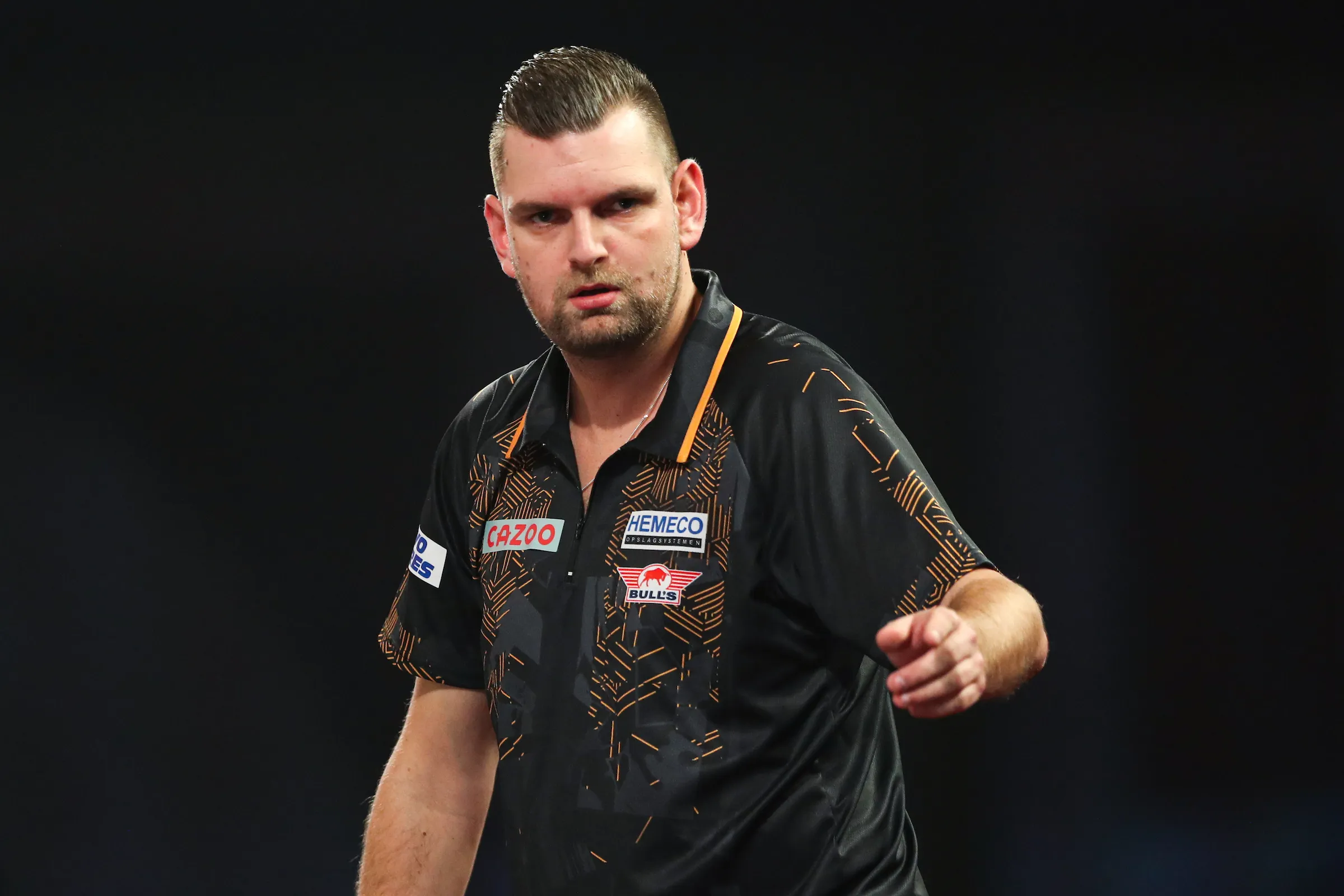 Kleermaker, Veenstra, Nentjes, Van der Voort en Sparidaans pakken startplek Czech Darts Open; viermaal Belgisch succes bij qualifier
