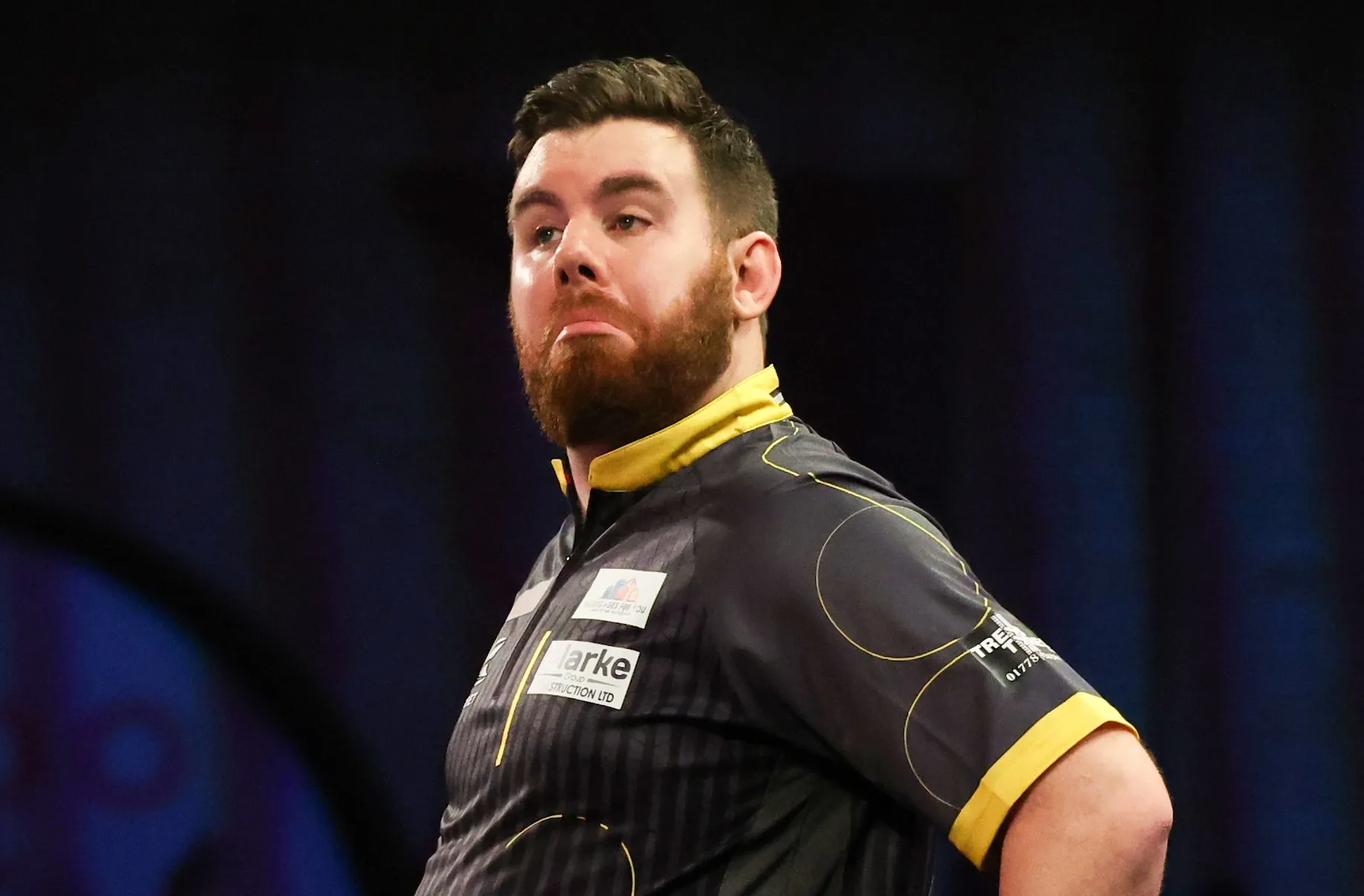 "Toen raakten we elkaar nét boven de lippen, in de snorzone. Geen tong hoor" - Scott Williams over onbedoelde 'kus' met Josh Rock