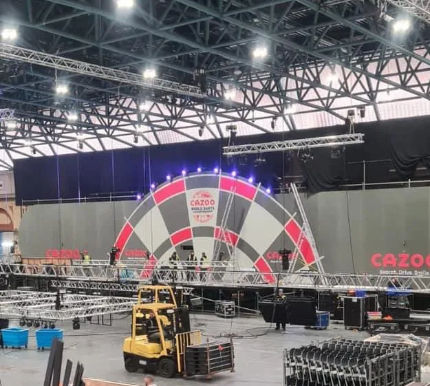 Eerste beelden nieuwe podium WK Darts naar buiten gebracht