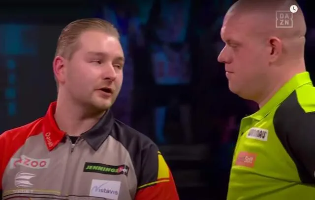 Van den Bergh baalt van zware nederlaag: "Dit is een grote les, maar ik zal sterker dan ooit terugkomen"