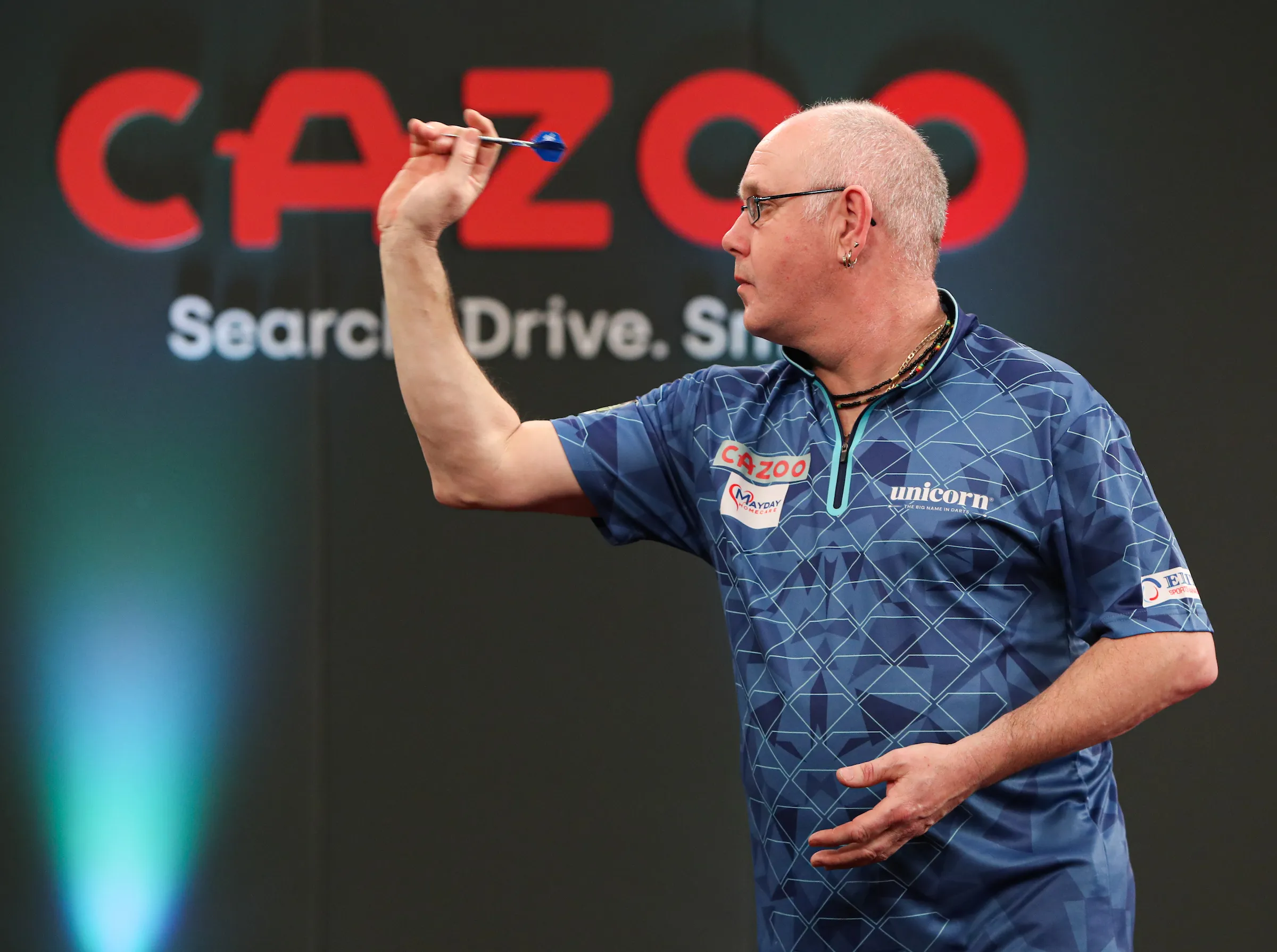 White zegeviert tegen Clemens na fraaie comeback, Bunting in de beslissende leg te sterk voor Gurney