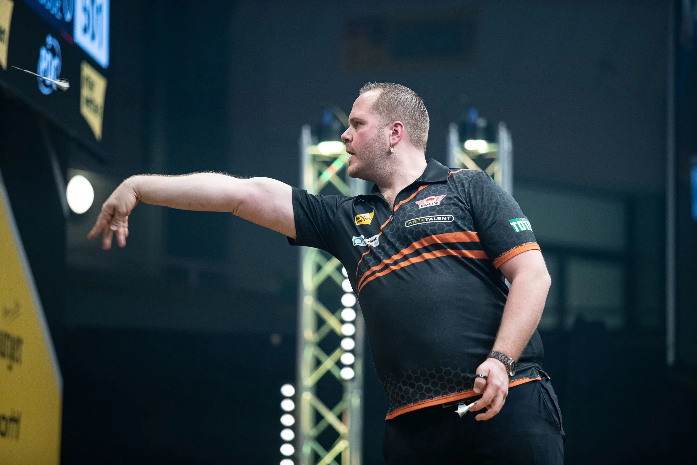 Van Duijvenbode en Van Peer allebei exit op Dutch Darts Championship