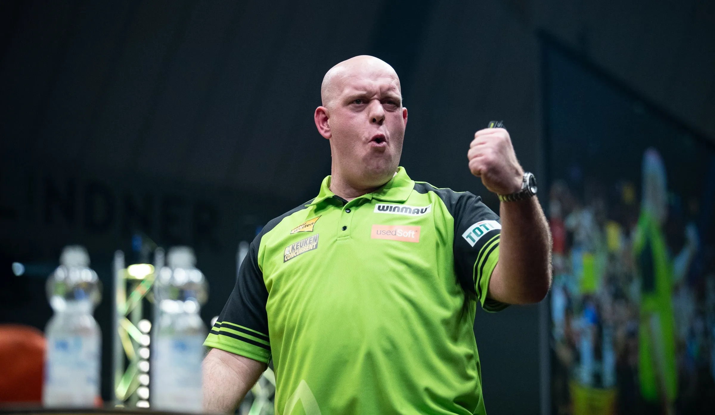 Van Gerwen overtuigend langs Van den Bergh; Price wint met 110 gemiddeld van Michael Smith