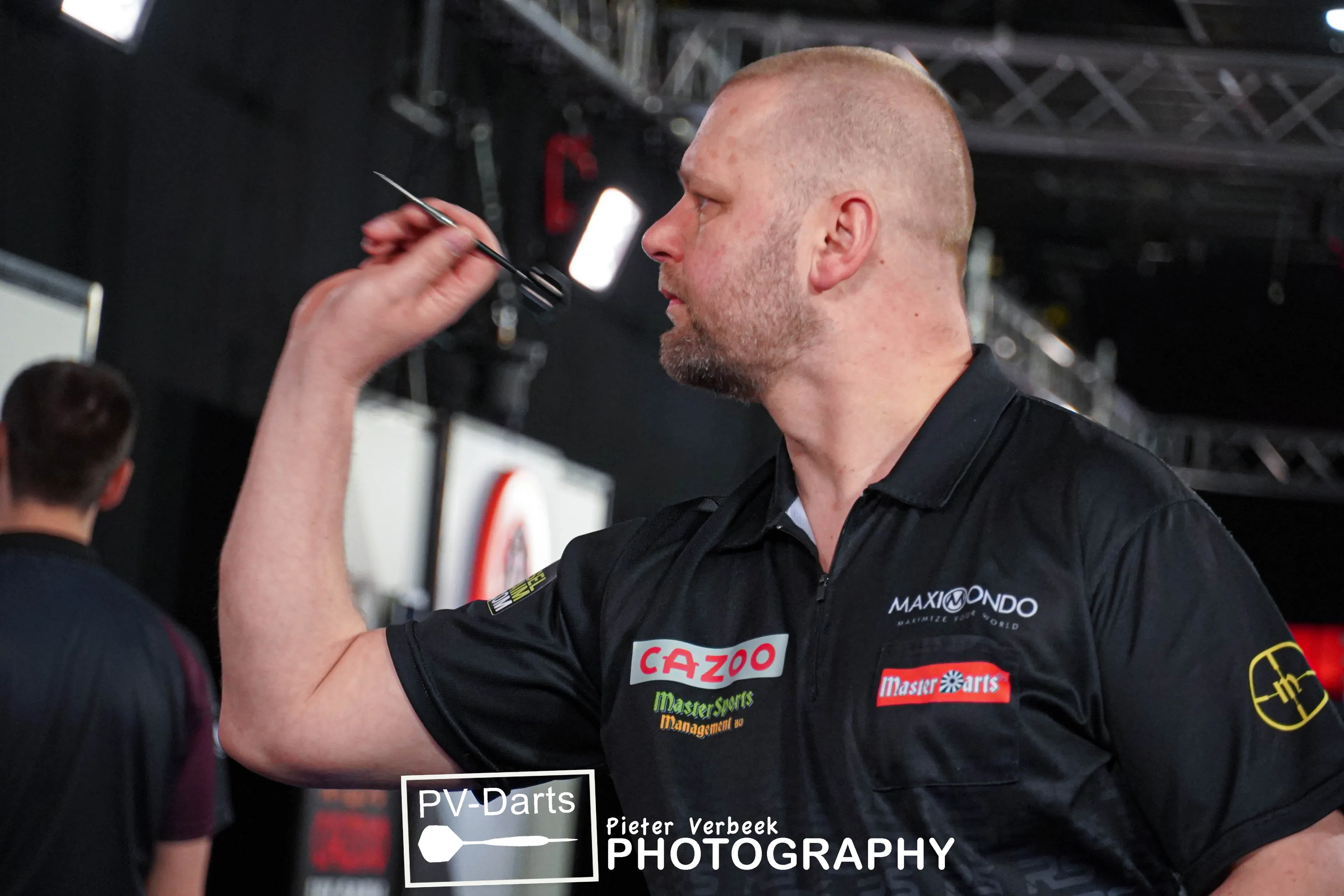 Nummer 84 van de wereld stunt met PDC-titel na verrassende finale