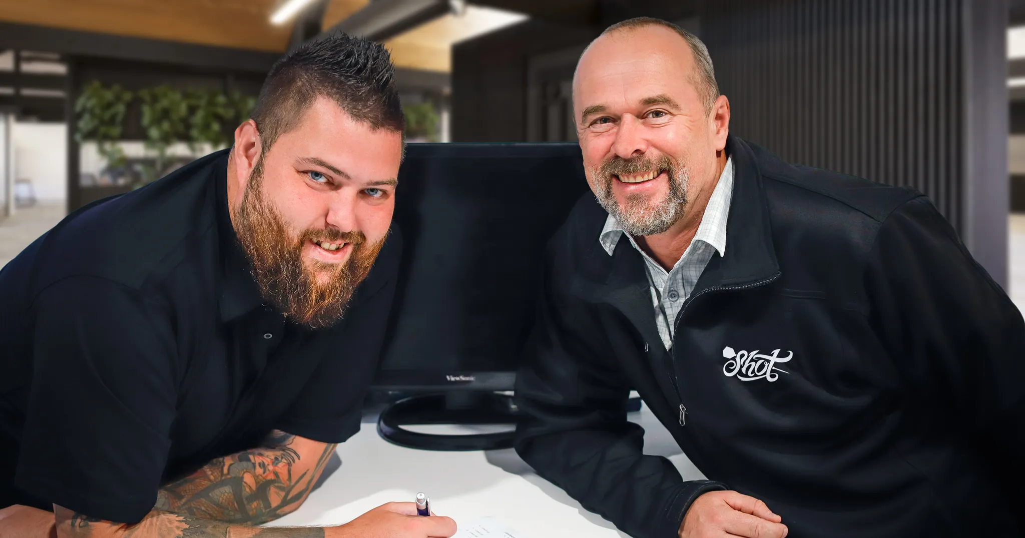 Wereldkampioen Michael Smith tekent bij Nieuw-Zeelandse dartsfabrikant Shot Darts