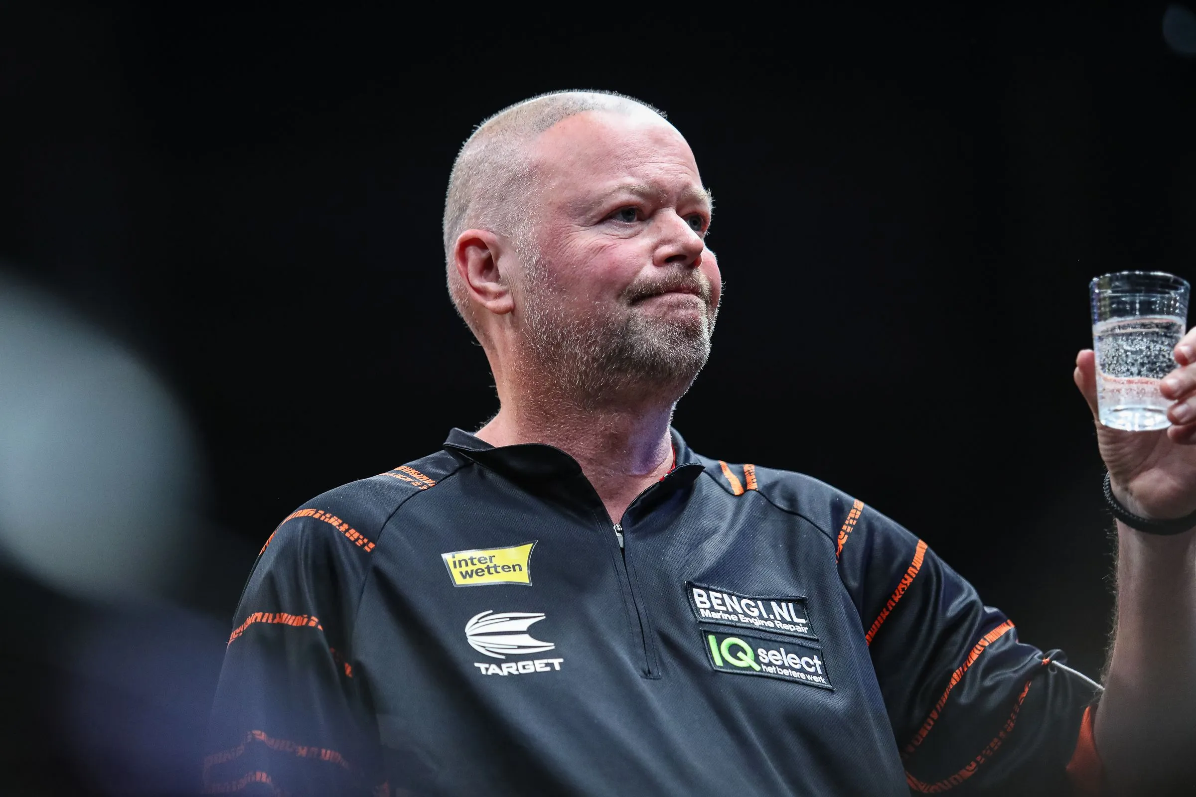 Van Barneveld twijfelt niet aan protégé De Zwaan: "Kan net zo goed worden als Van Gerwen''