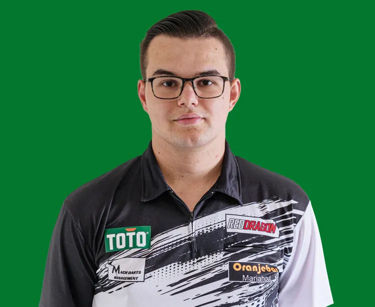 Aanstormend talent Gian van Veen toegevoegd aan Team TOTO Dart Kings