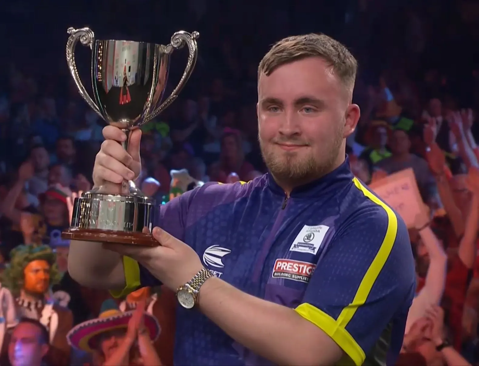 Superieure Luke Littler weerstaat comeback Gian van Veen en pakt jeugdwereldtitel