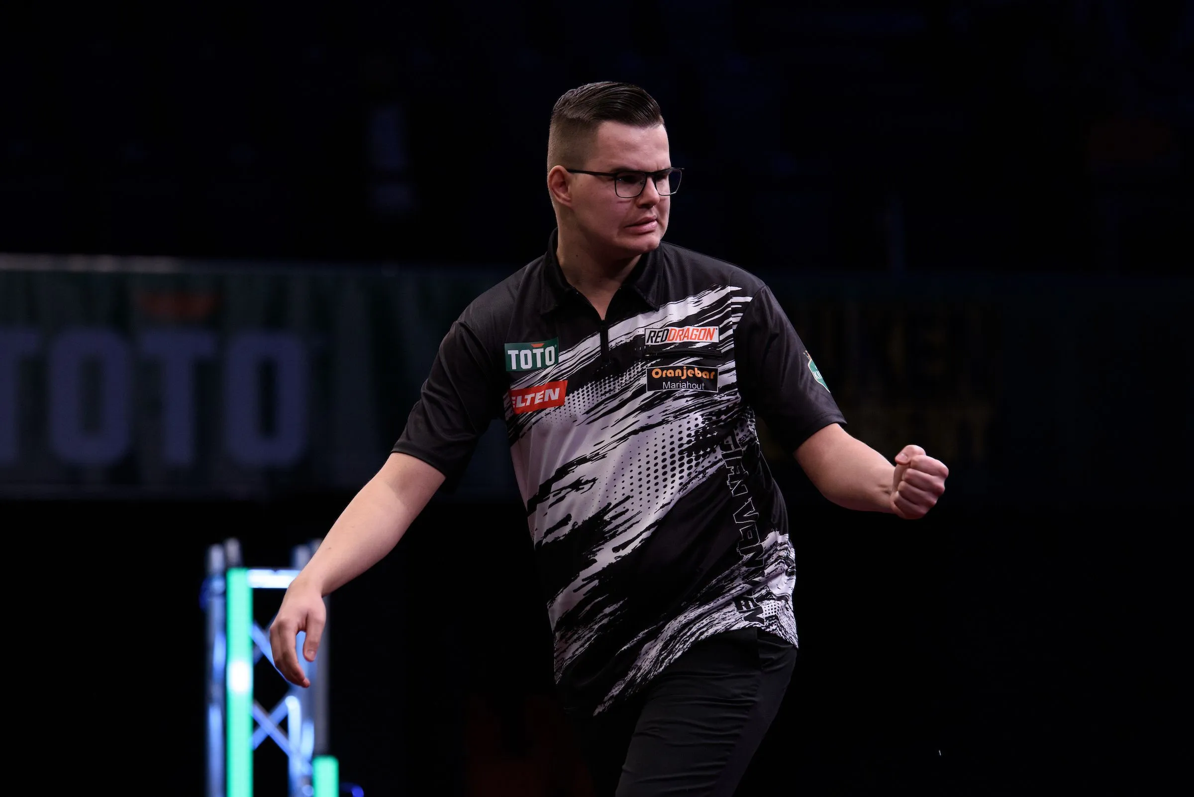 Gian van Veen pakt titel bij vijfde PDC Development Tour-toernooi van het jaar