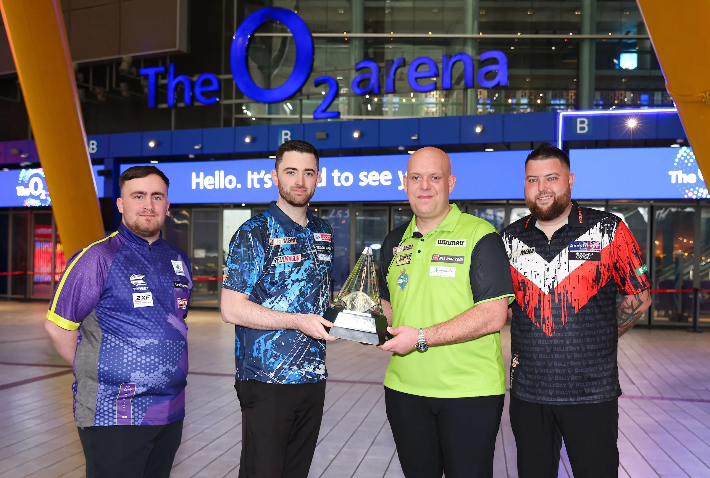 Recordaantal dartsfans bij ontknoping van Premier League Darts in O2 Arena