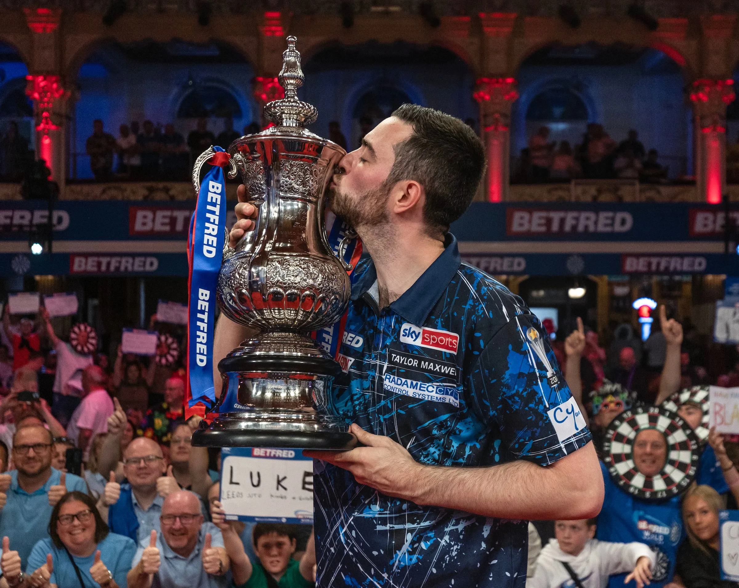 ''Ik denk niet dat die vorm ooit nog terugkomt'' - Humphries ziet dat Van Gerwen onoverwinnelijkheid kwijt is