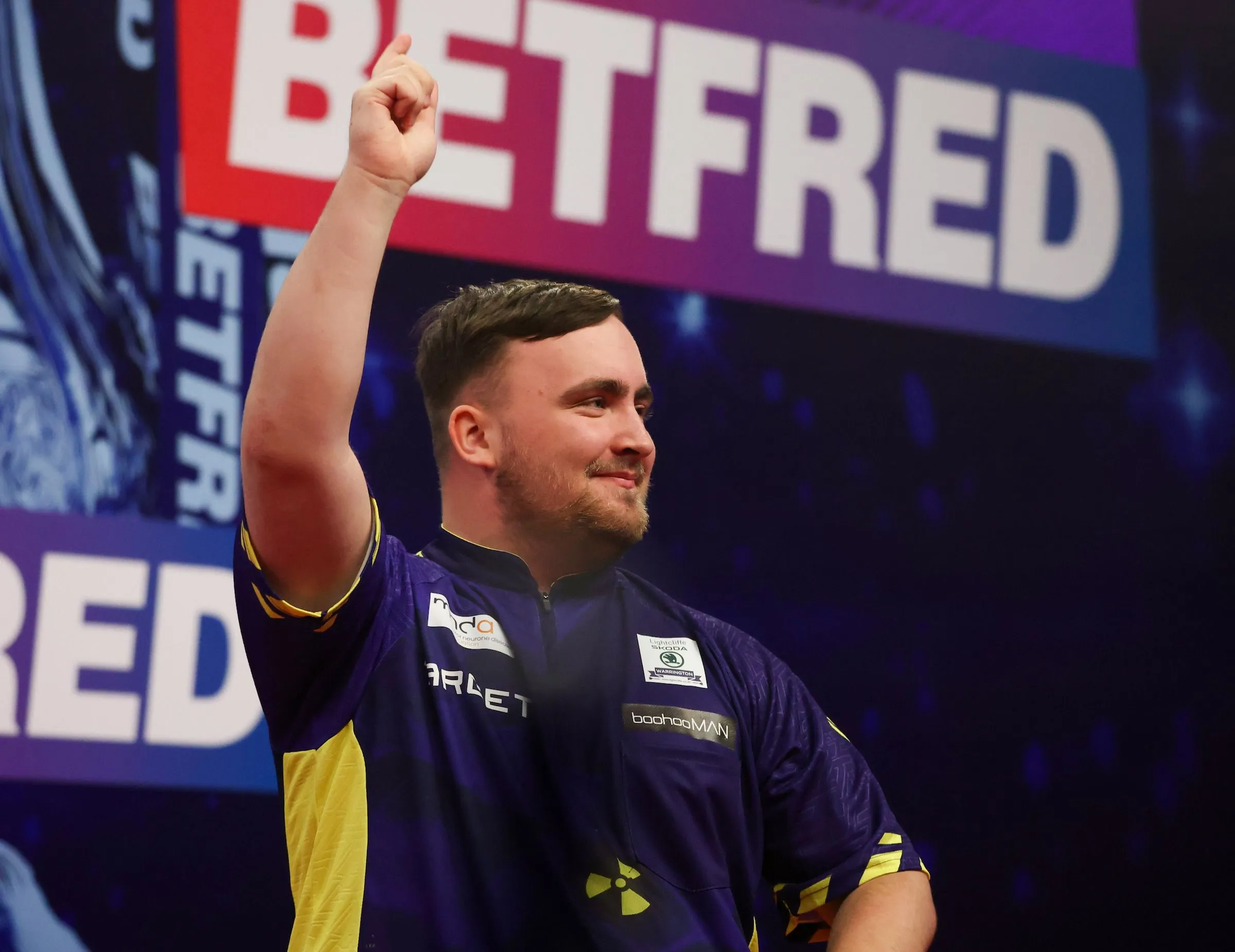Luke Littler met hoogste gemiddelde van eerste ronde naar laatste acht op New Zealand Darts Masters