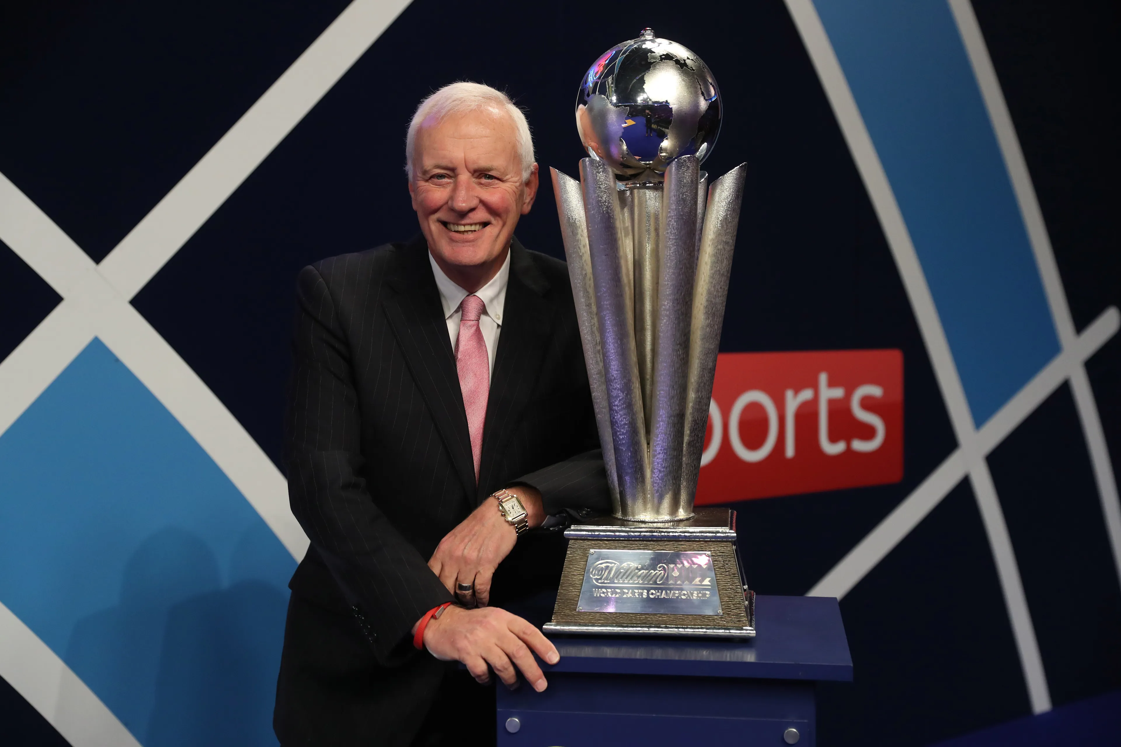 "Littlermania is echt overal" - PDC-president Barry Hearn over de enorme populariteit van 17-jarige superster