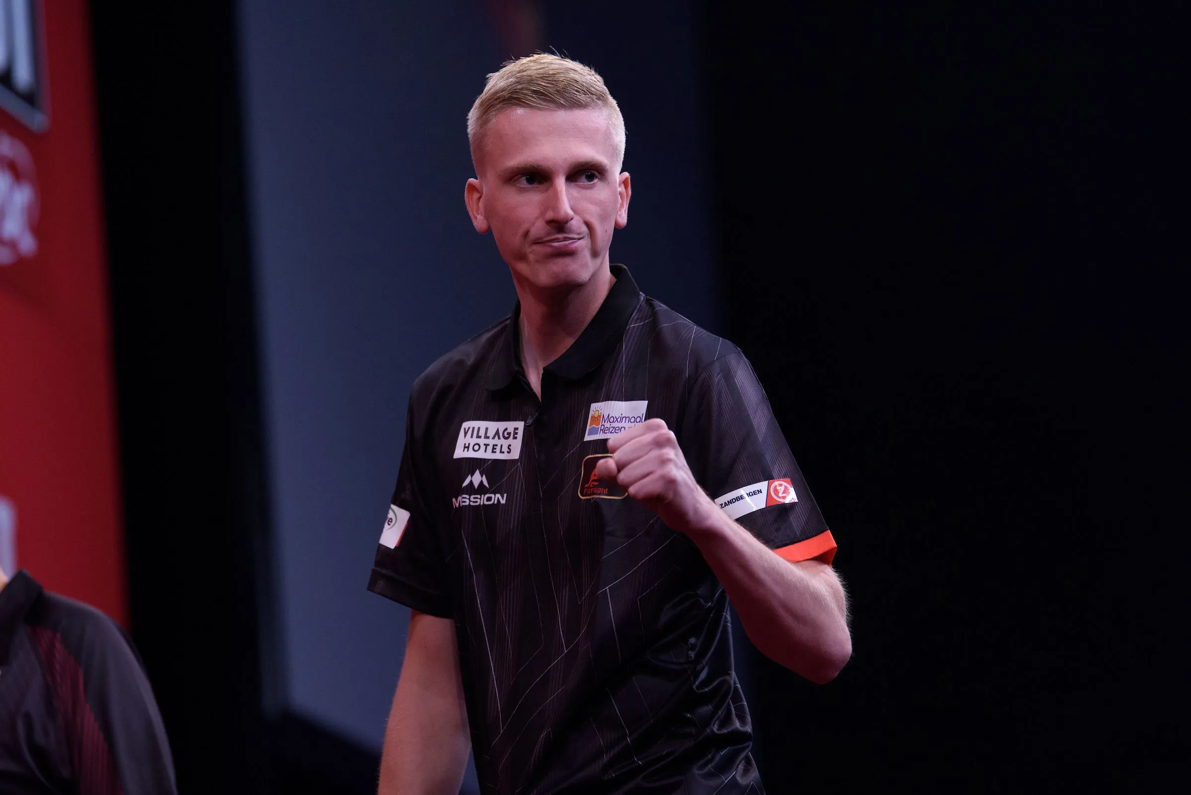 Wessel Nijman na heerlijke slotleg langs Chris Dobey op Swiss Darts Trophy